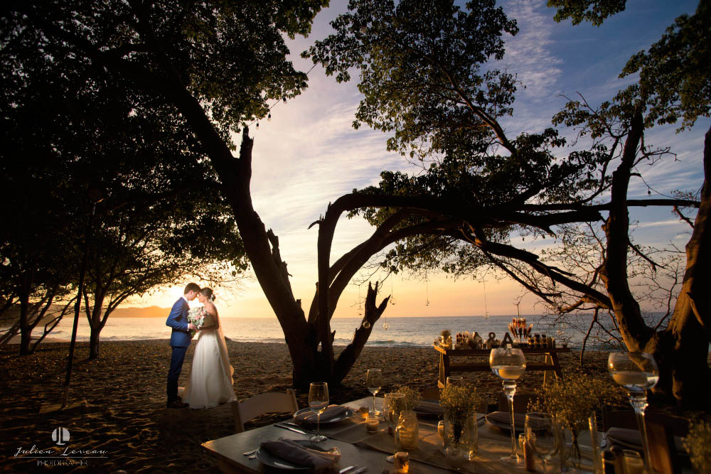 Professional Photographer – Colonial style Wedding at Hacienda San Pancho Professional Photographer – Colonial style Wedding at Hacienda San Pancho
