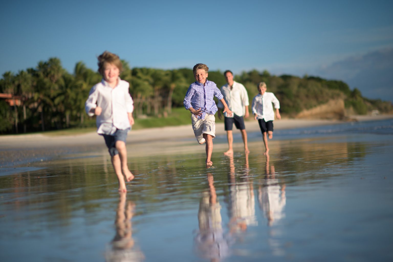 Family photo session at Rancho 11, Punta Mita — photo 3