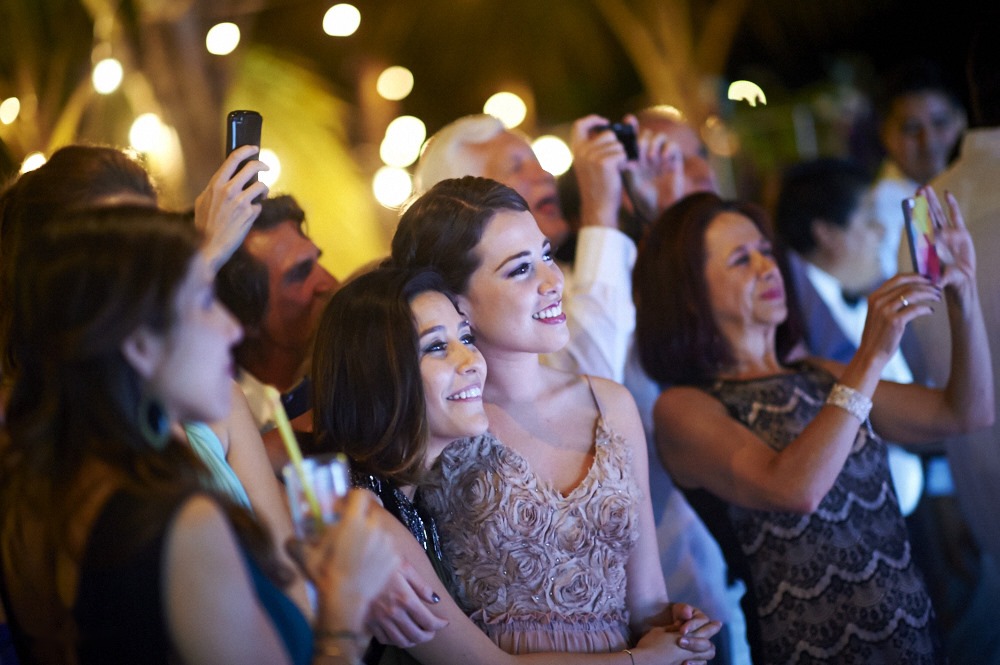 Aby & Paco — garden wedding at Vallarta Gardens, La Cruz de Huanacaxtle