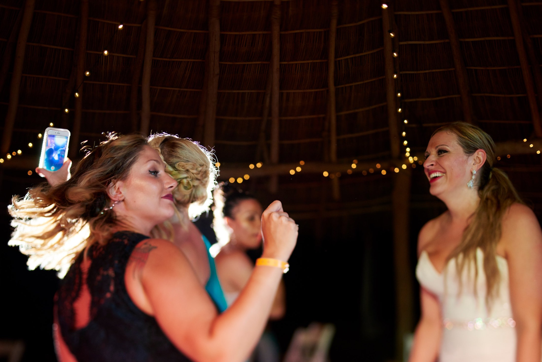 Wedding in Sayulita, Nayarit — Roy & Emily — photo 153