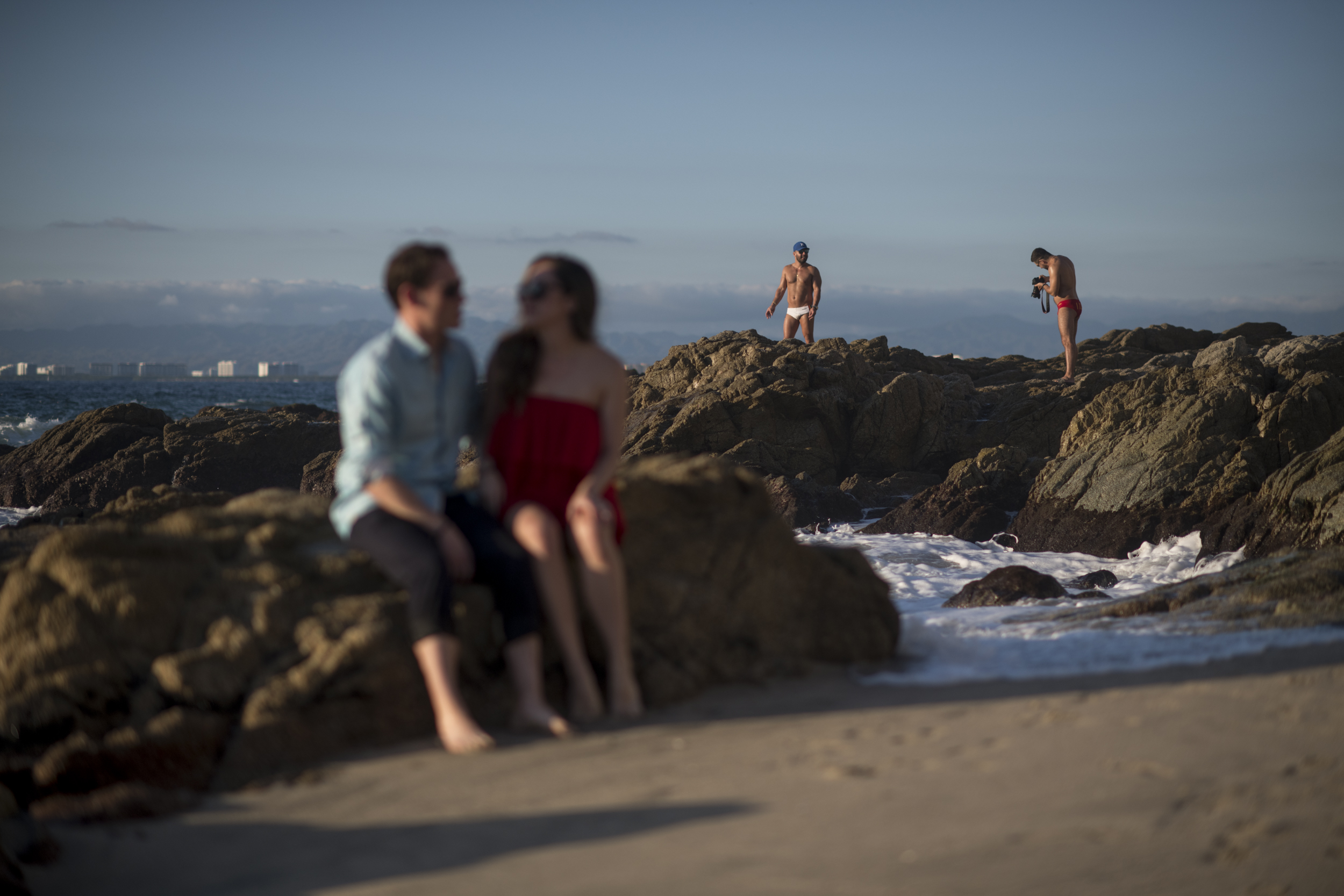 Pedida fotografiada a distancia, sin ser visto, Playa Vallarta