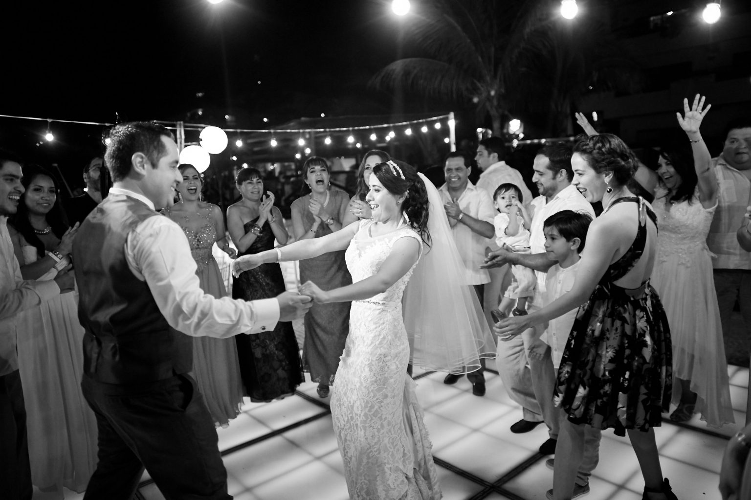 Carina & Ricardo — wedding at Grand Velas Vallarta — photo 71
