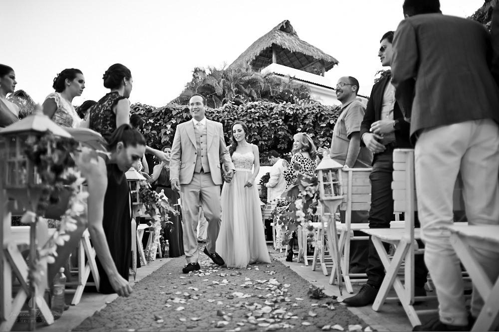 Aby & Paco — wedding at Vallarta Gardens, La Cruz de Huanacaxtle — photo 29