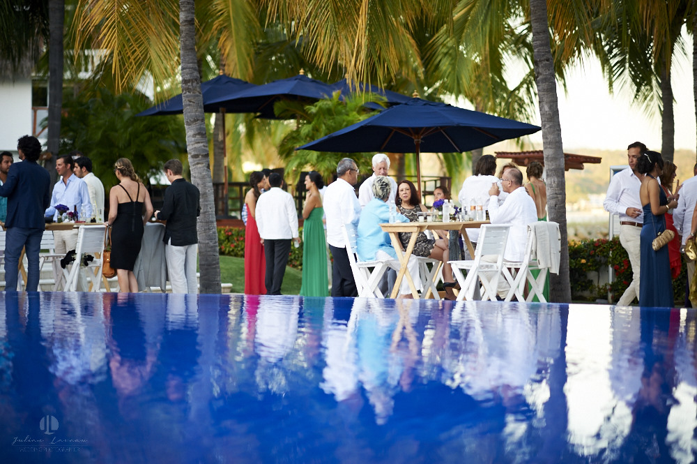 Aby & Paco — wedding at Vallarta Gardens, La Cruz de Huanacaxtle — photo 33