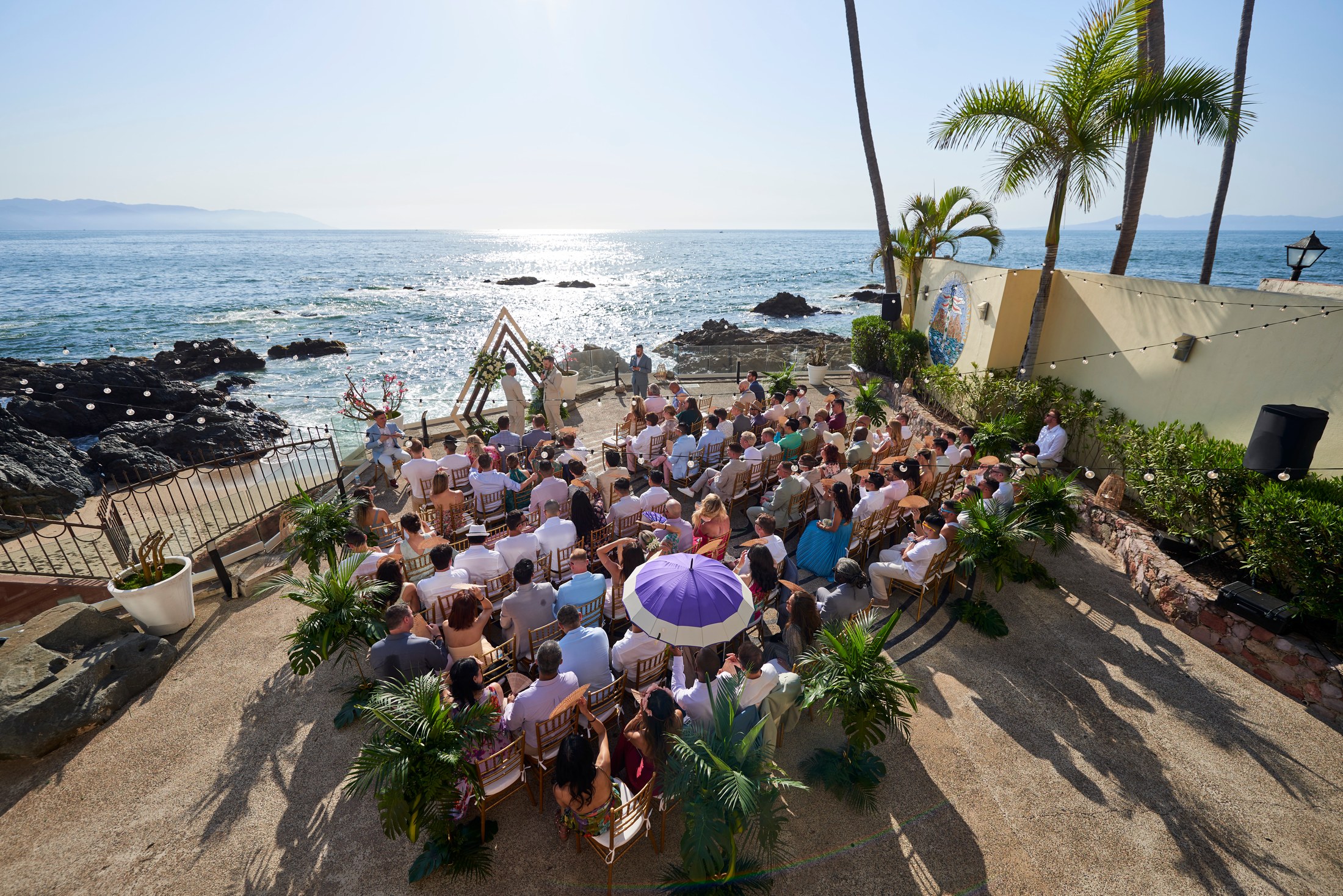 Ceremonia de boda entre hombres en una villa frente al mar en Puerto Vallarta — Anthony & Farzad — foto 89