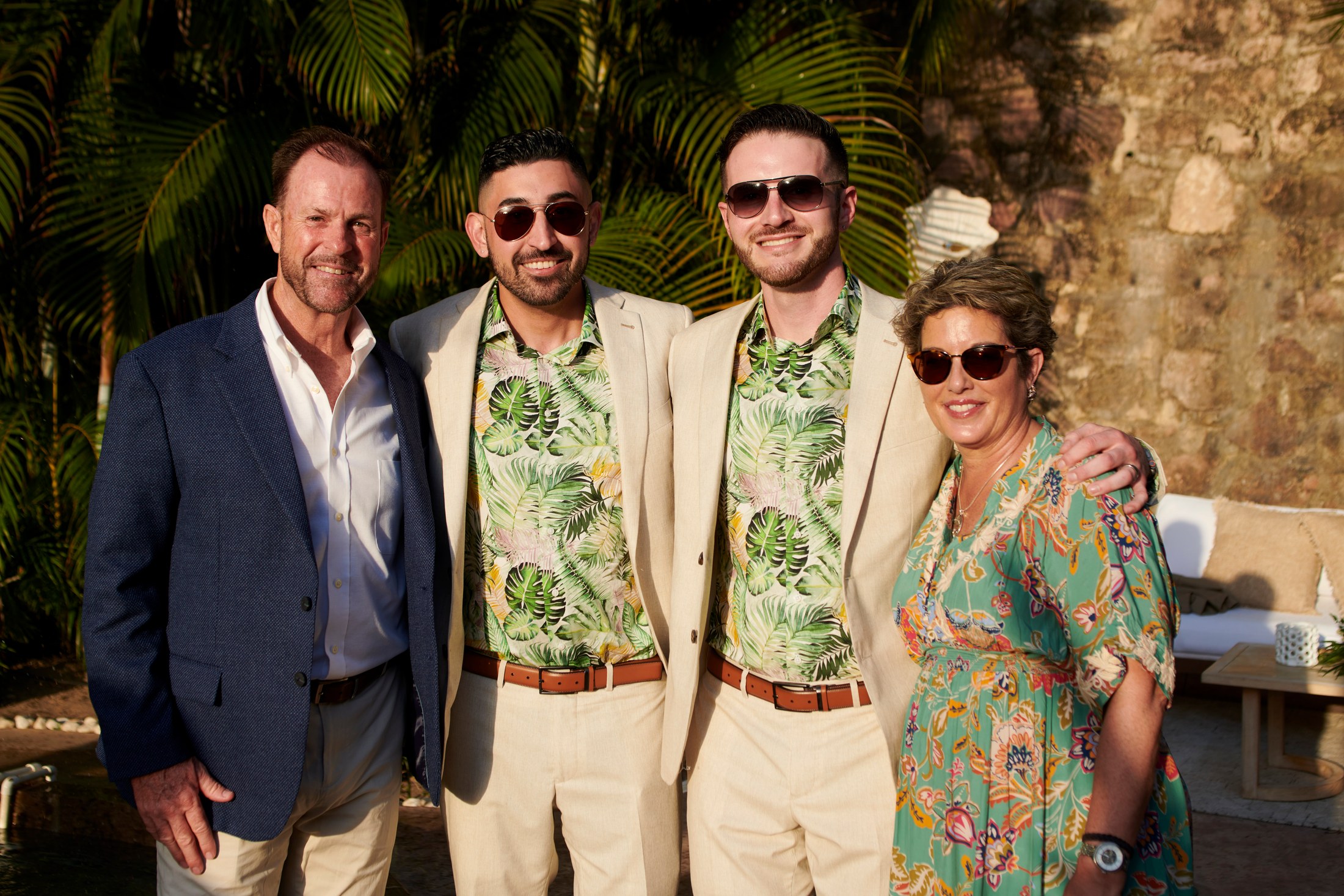 Ceremonia de boda entre hombres en una villa frente al mar en Puerto Vallarta — Anthony & Farzad — foto 151