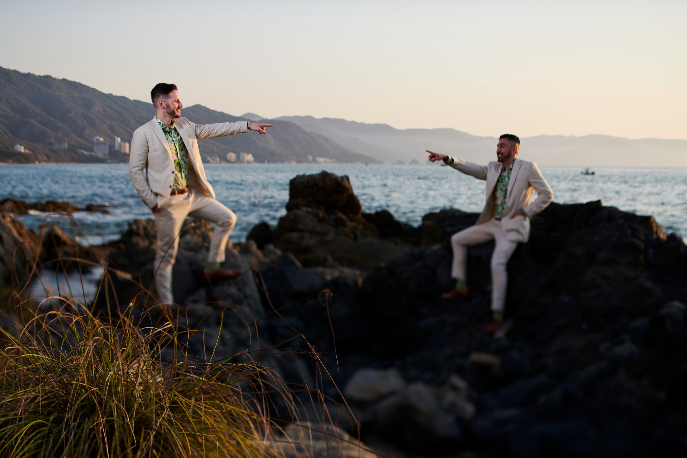 Ceremonia de boda entre hombres en una villa frente al mar en Puerto Vallarta — Anthony & Farzad — foto 175