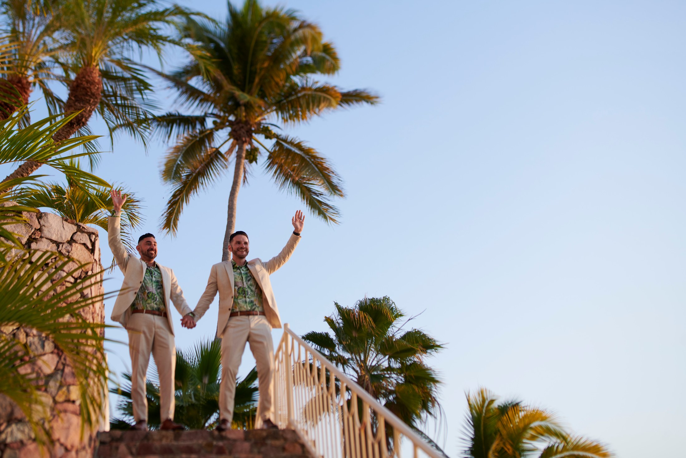 Ceremonia de boda entre hombres en una villa frente al mar en Puerto Vallarta — Anthony & Farzad — foto 178