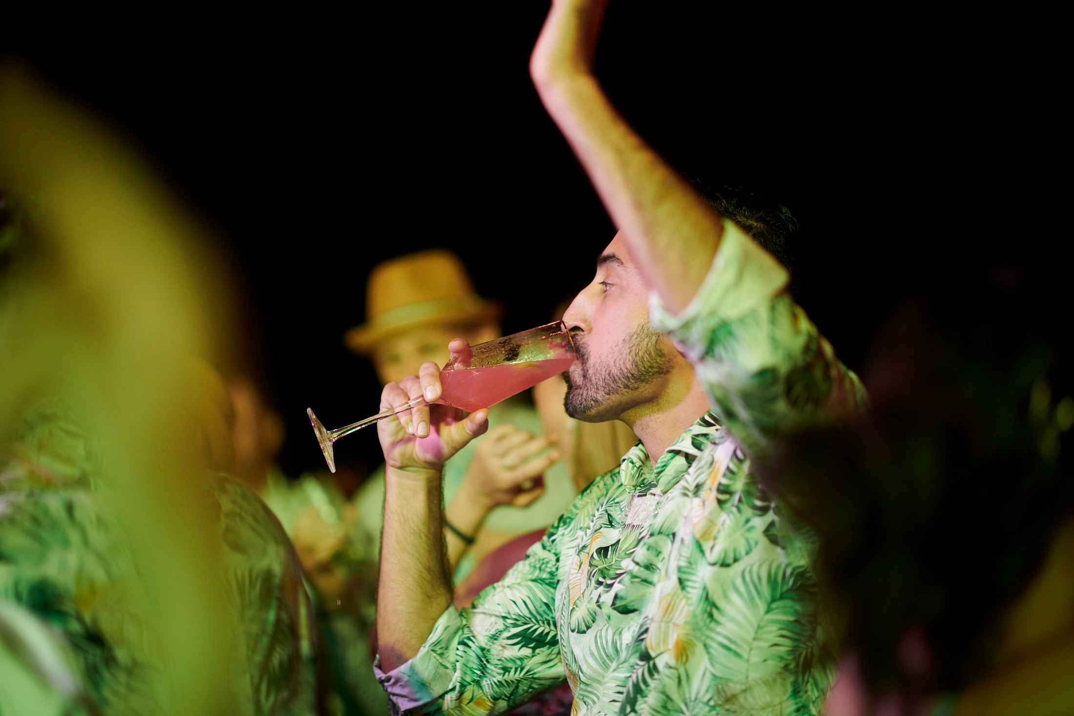 Fiesta de boda LGBTQ+ sobre el Pacífico en Puerto Vallarta — Anthony & Farzad — foto 55