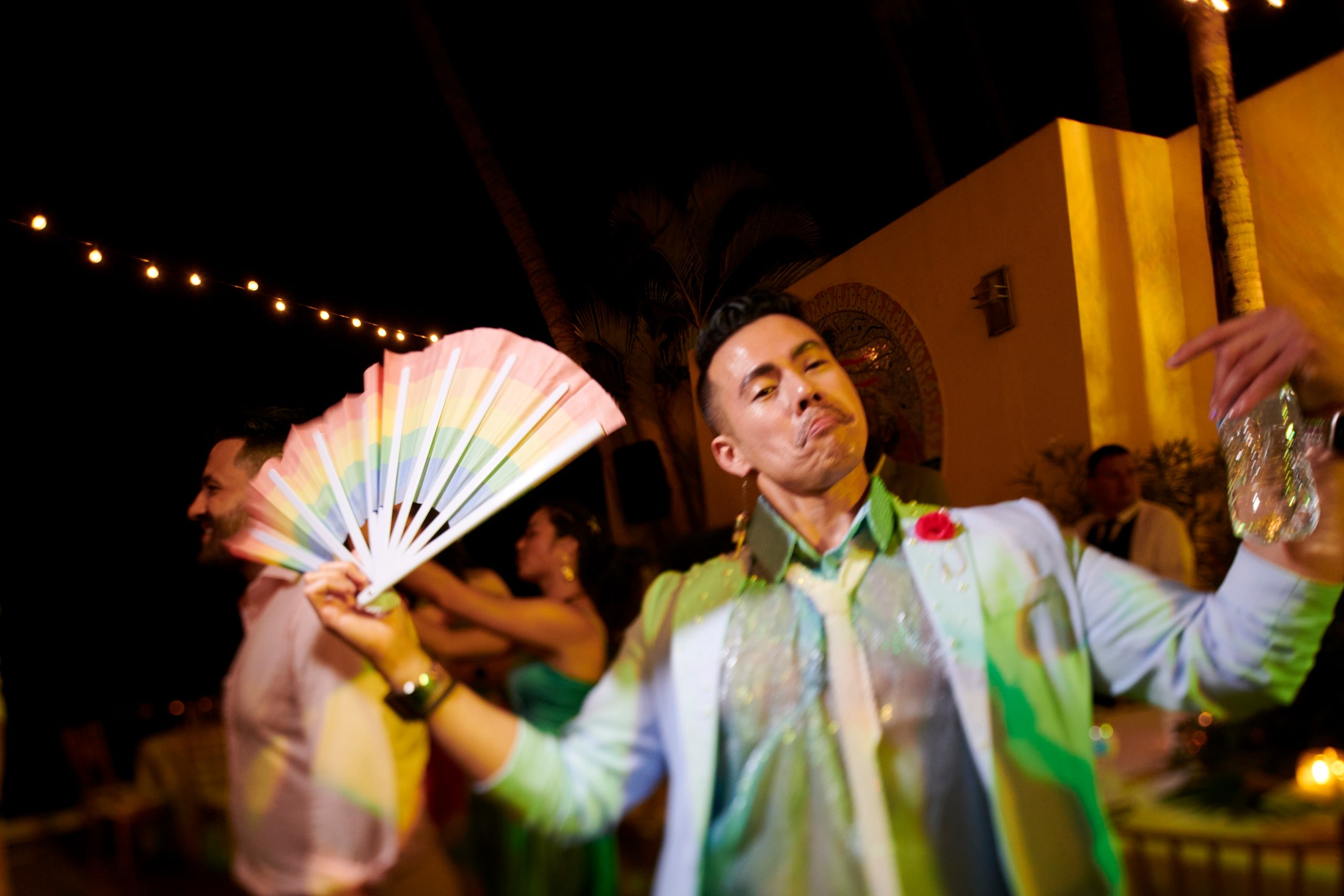 Fiesta de boda LGBTQ+ sobre el Pacífico en Puerto Vallarta — Anthony & Farzad — foto 65