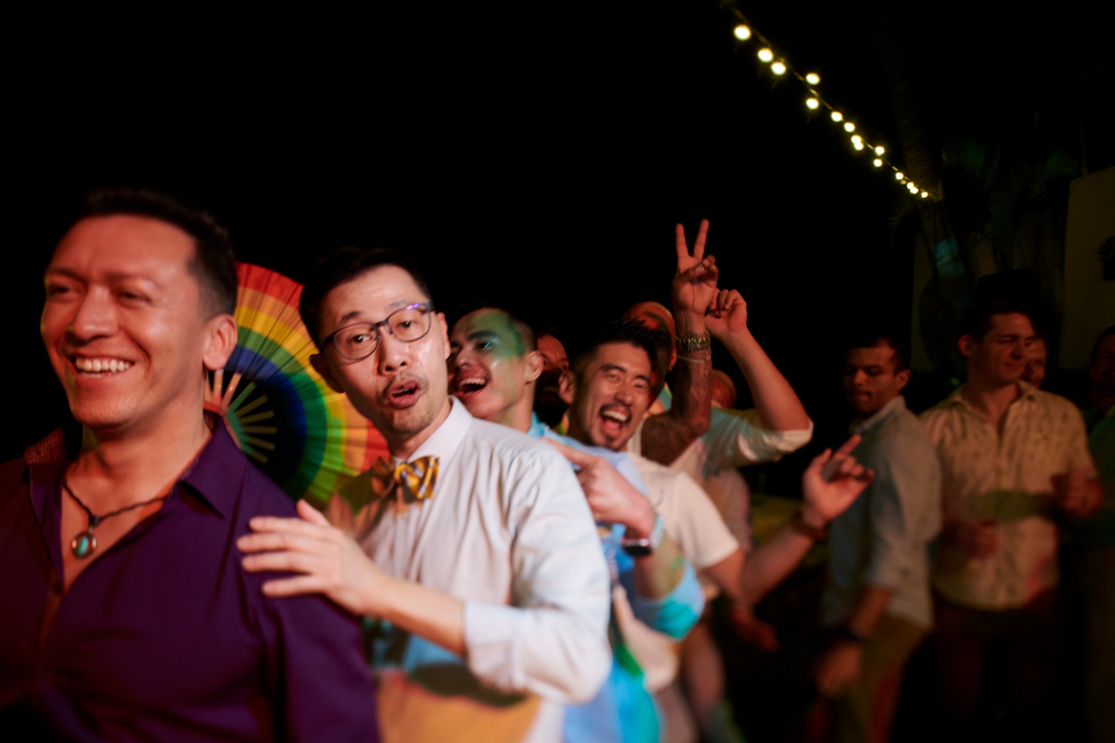 Fiesta de boda LGBTQ+ sobre el Pacífico en Puerto Vallarta — Anthony & Farzad — foto 68