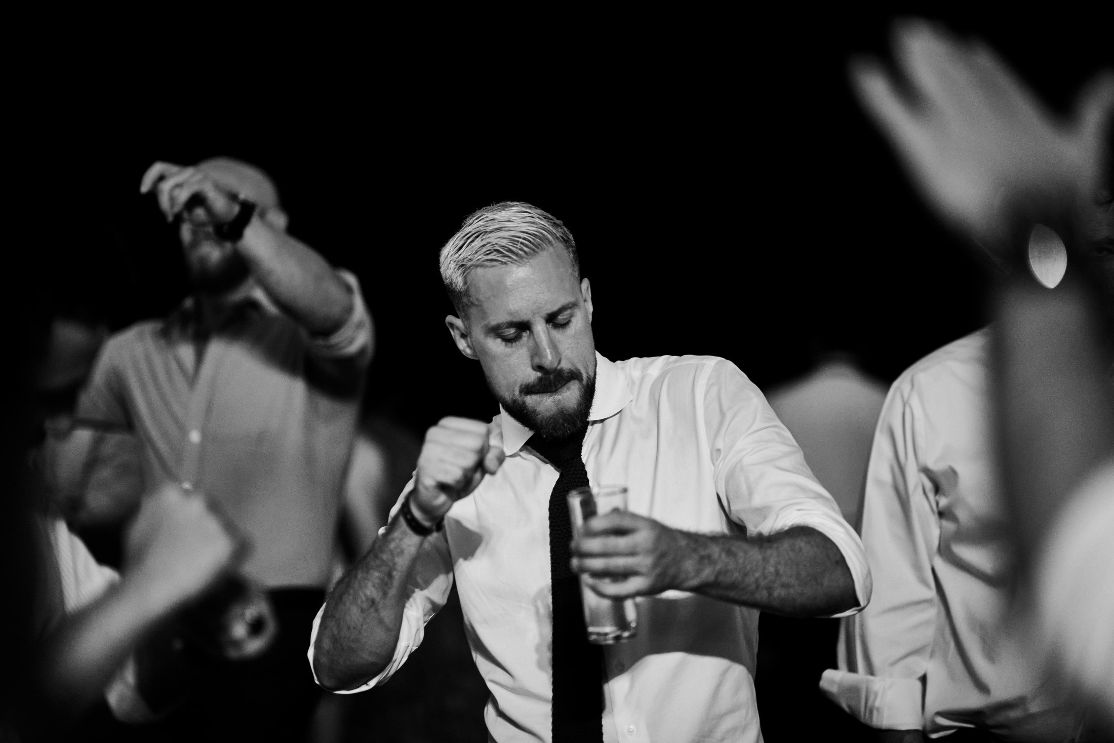 Fiesta de boda LGBTQ+ sobre el Pacífico en Puerto Vallarta — Anthony & Farzad — foto 91