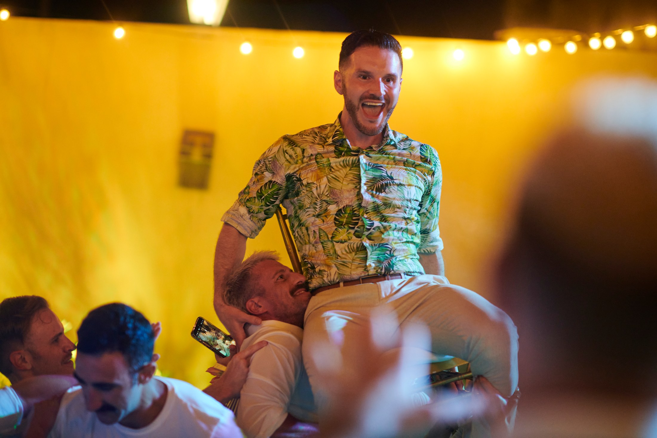 Fiesta de boda LGBTQ+ sobre el Pacífico en Puerto Vallarta — Anthony & Farzad — foto 98