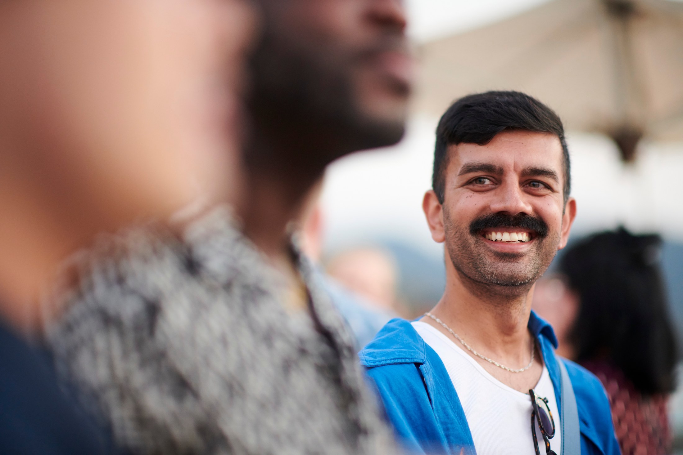 Fiesta de bienvenida de una boda LGBTQ+ sobre la bahía de Banderas, Puerto Vallarta — Anthony & Farzad — foto 37