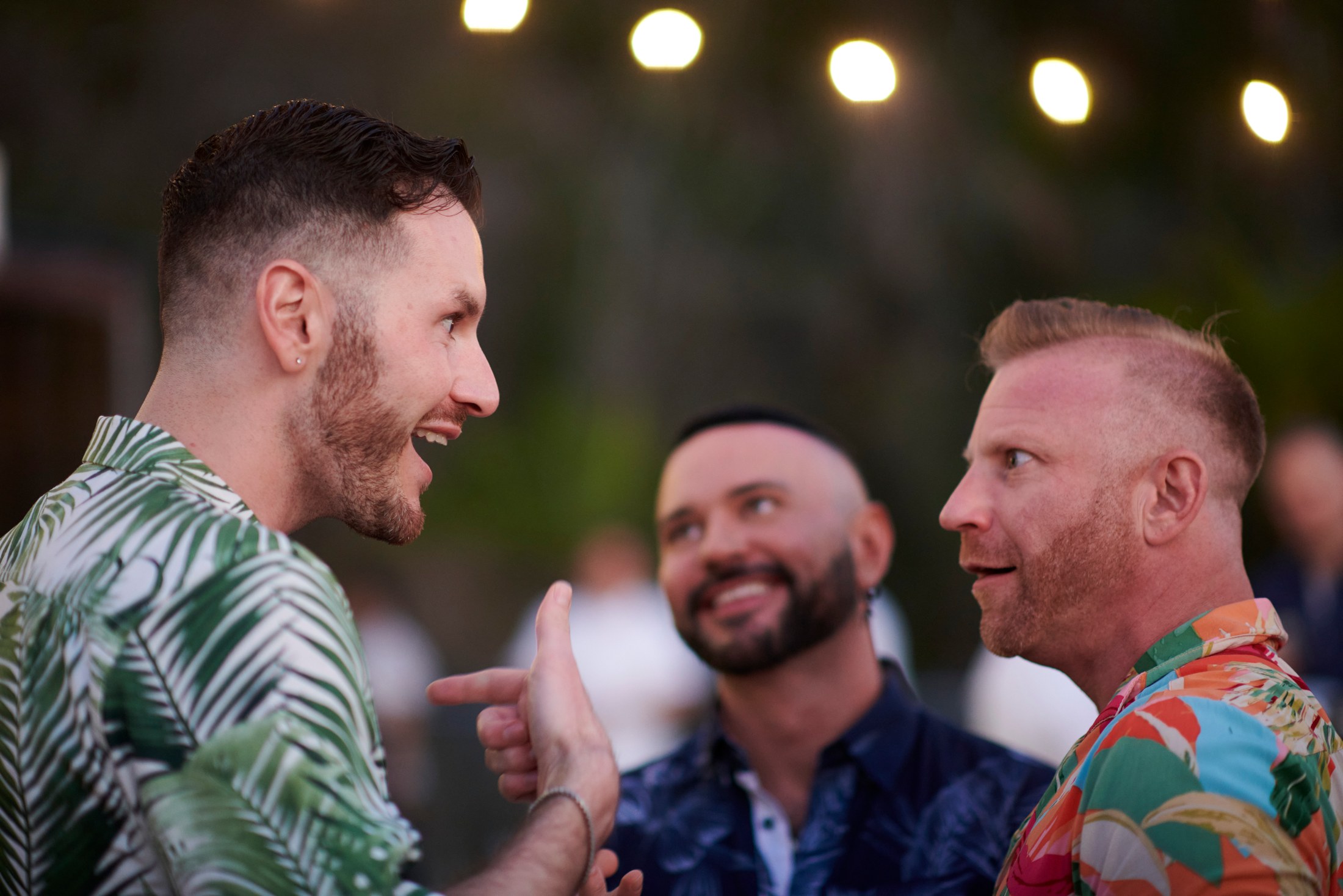 Fiesta de bienvenida de una boda LGBTQ+ sobre la bahía de Banderas, Puerto Vallarta — Anthony & Farzad — foto 46