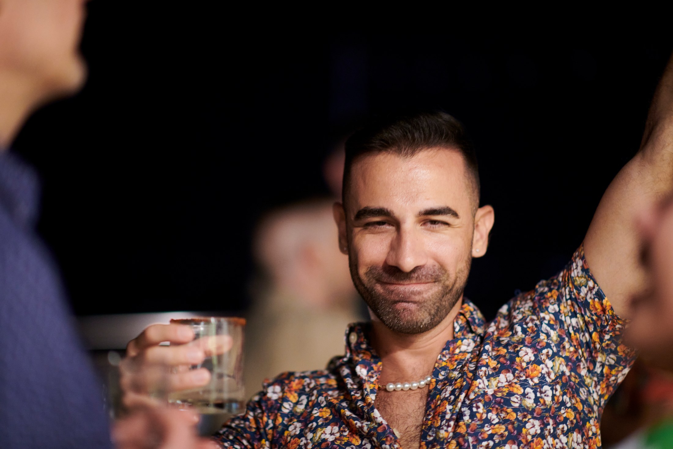 Fiesta de bienvenida de una boda LGBTQ+ sobre la bahía de Banderas, Puerto Vallarta — Anthony & Farzad — foto 55
