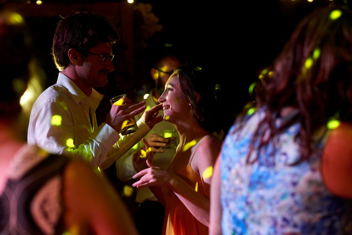 Preparativos antes de una boda en la playa en Puerto Vallarta — Knight & Madeline — foto 63