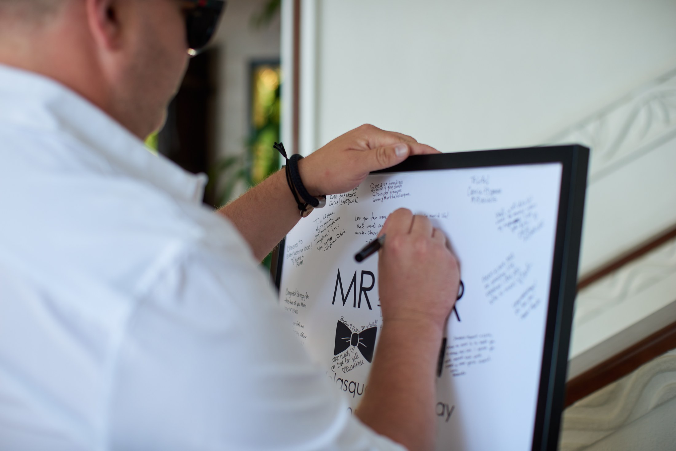 Invités et mariés avant un mariage LGBTQ+ à la Villa La Mansión, Puerto Vallarta — Mario & Keith — photo 17