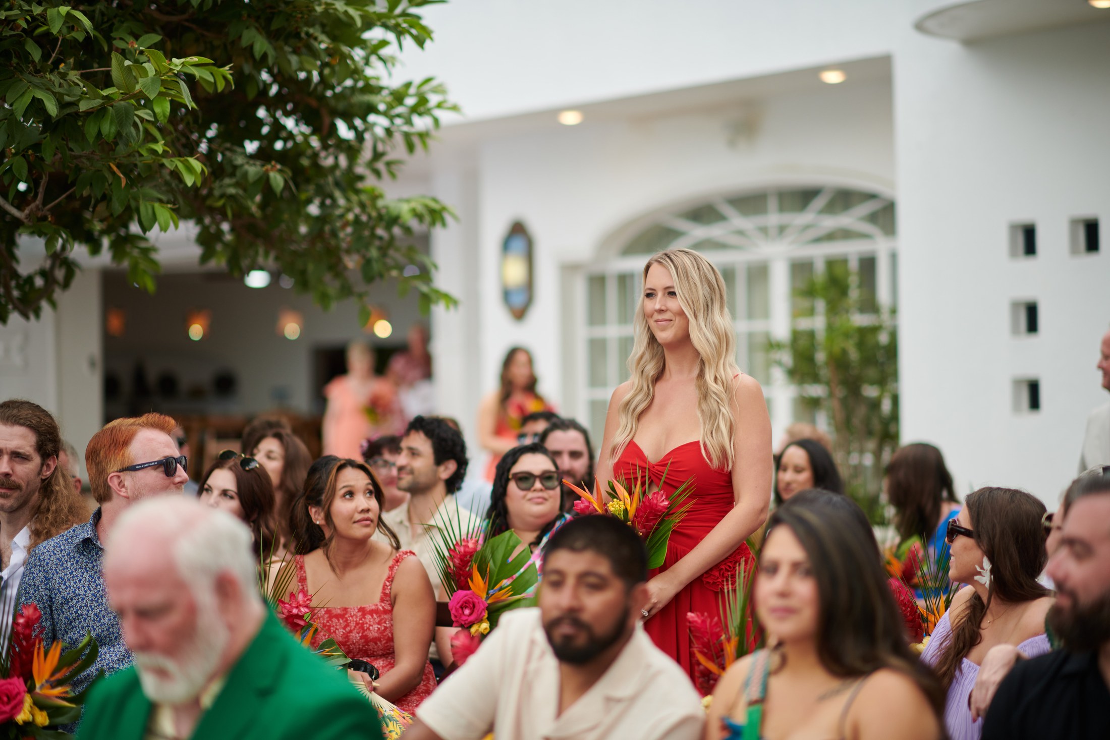 Invités et mariés avant un mariage LGBTQ+ à la Villa La Mansión, Puerto Vallarta — Mario & Keith — photo 30