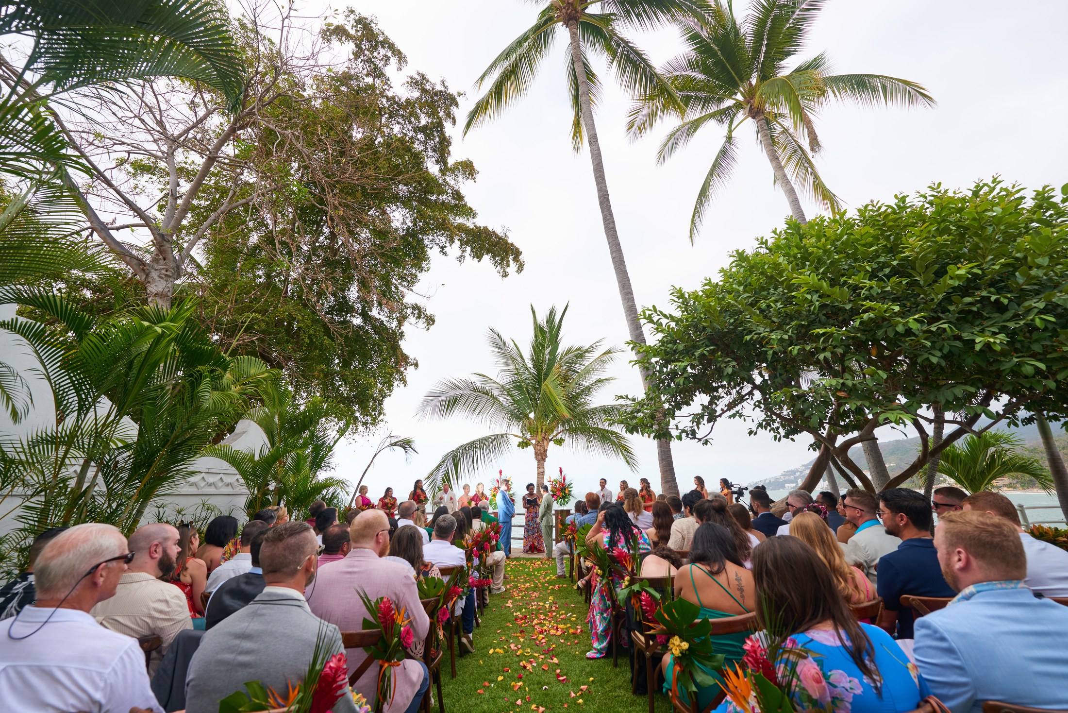 Cérémonie de mariage entre hommes à la Villa La Mansión, Puerto Vallarta — Mario & Keith — photo 12