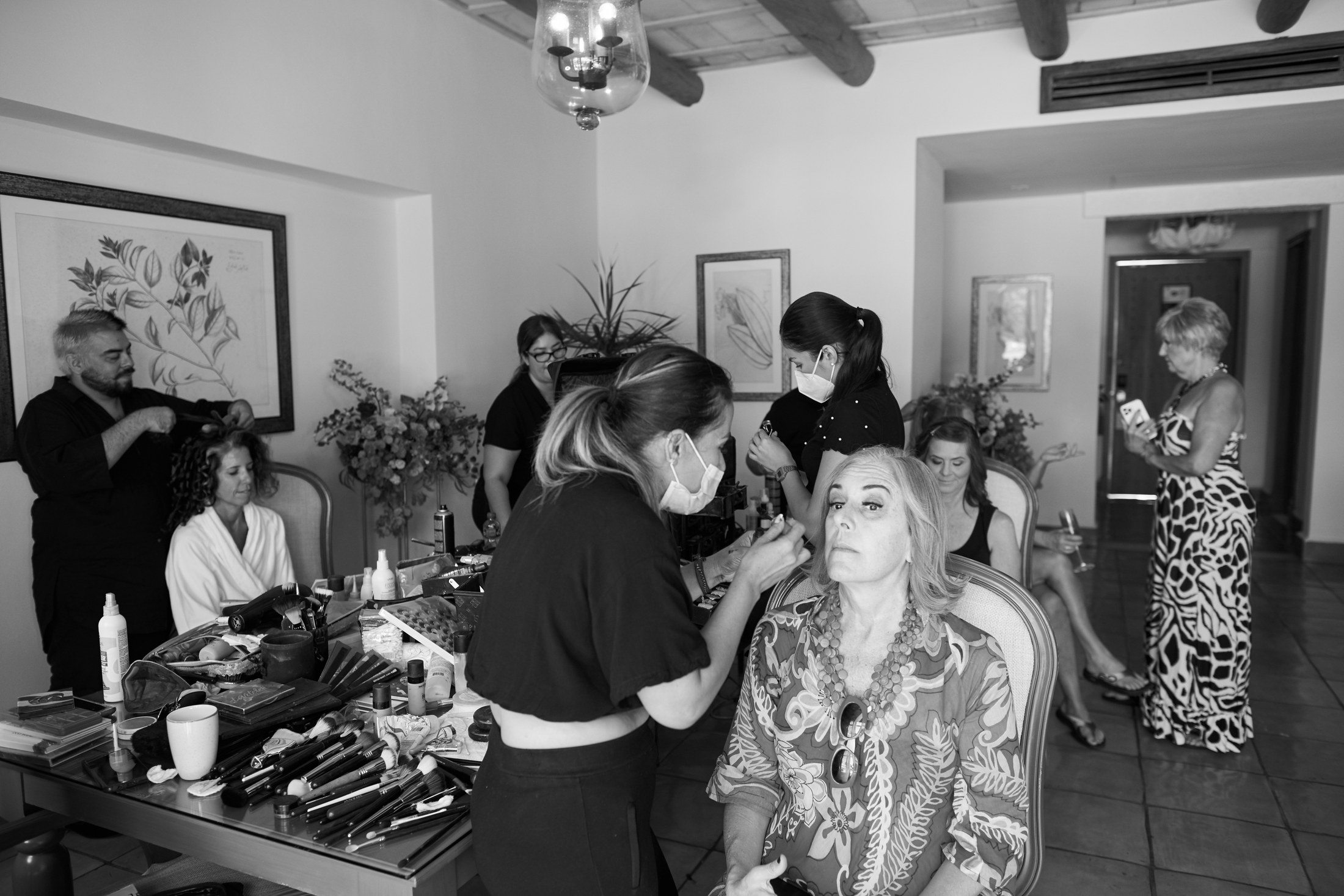 Preparativos antes de una boda LGBTQ+ en el St. Regis Punta Mita — Michelle & Marina — foto 11