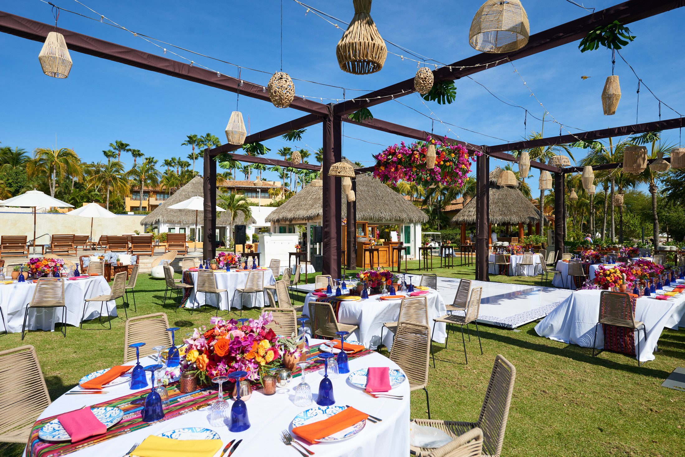 Preparativos antes de una boda LGBTQ+ en el St. Regis Punta Mita — Michelle & Marina — foto 81