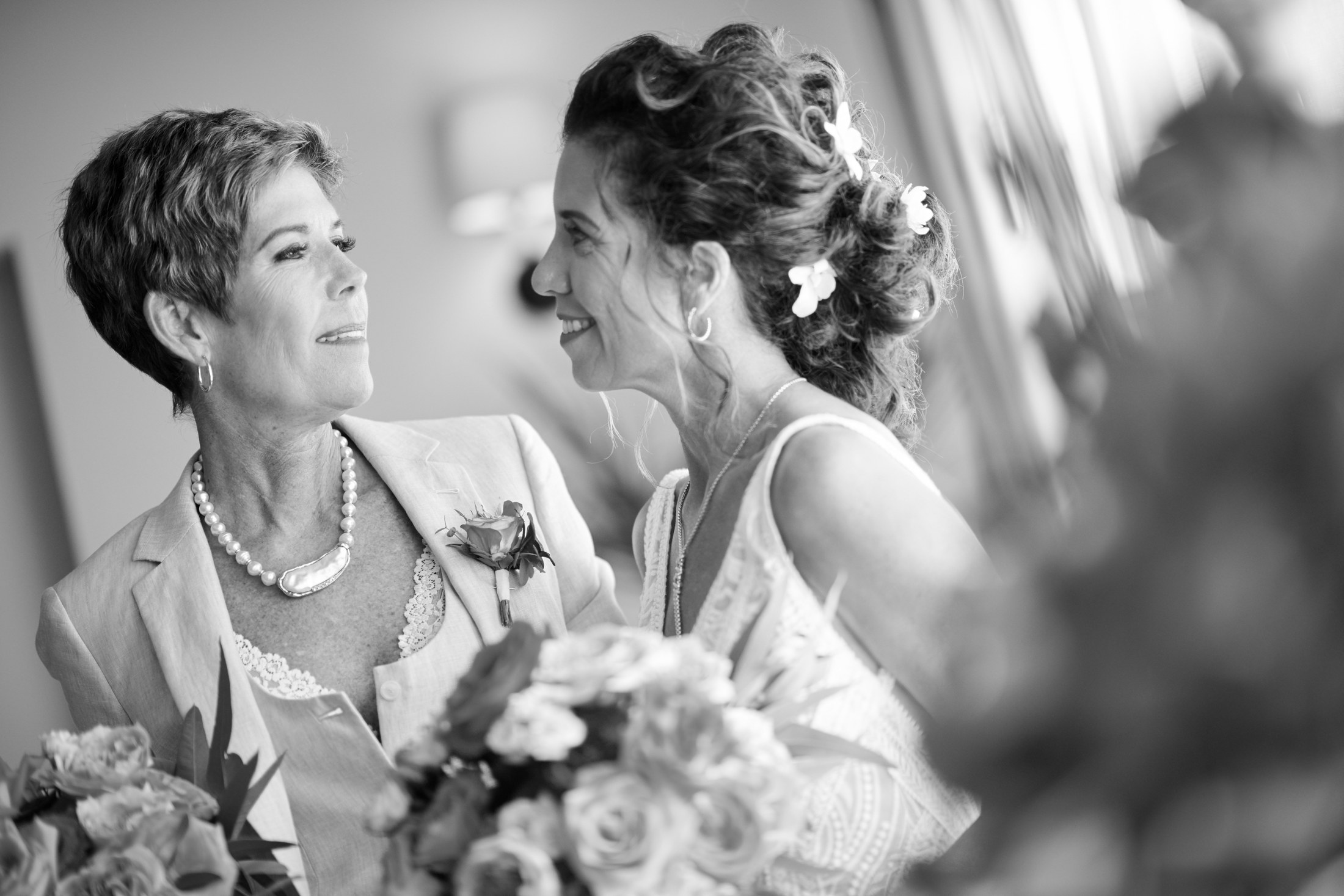 Ceremonia de boda entre mujeres en la playa del St. Regis Punta Mita — Michelle & Marina — foto 17