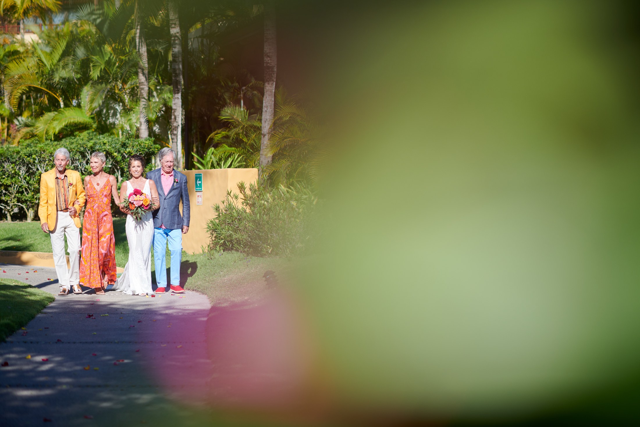 Ceremonia de boda entre mujeres en la playa del St. Regis Punta Mita — Michelle & Marina — foto 60