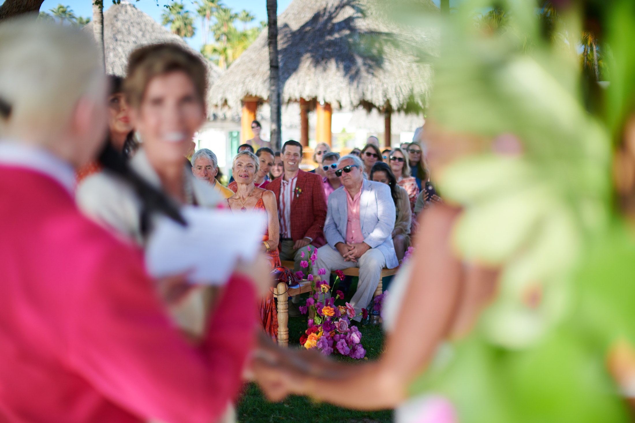 Ceremonia de boda entre mujeres en la playa del St. Regis Punta Mita — Michelle & Marina — foto 97