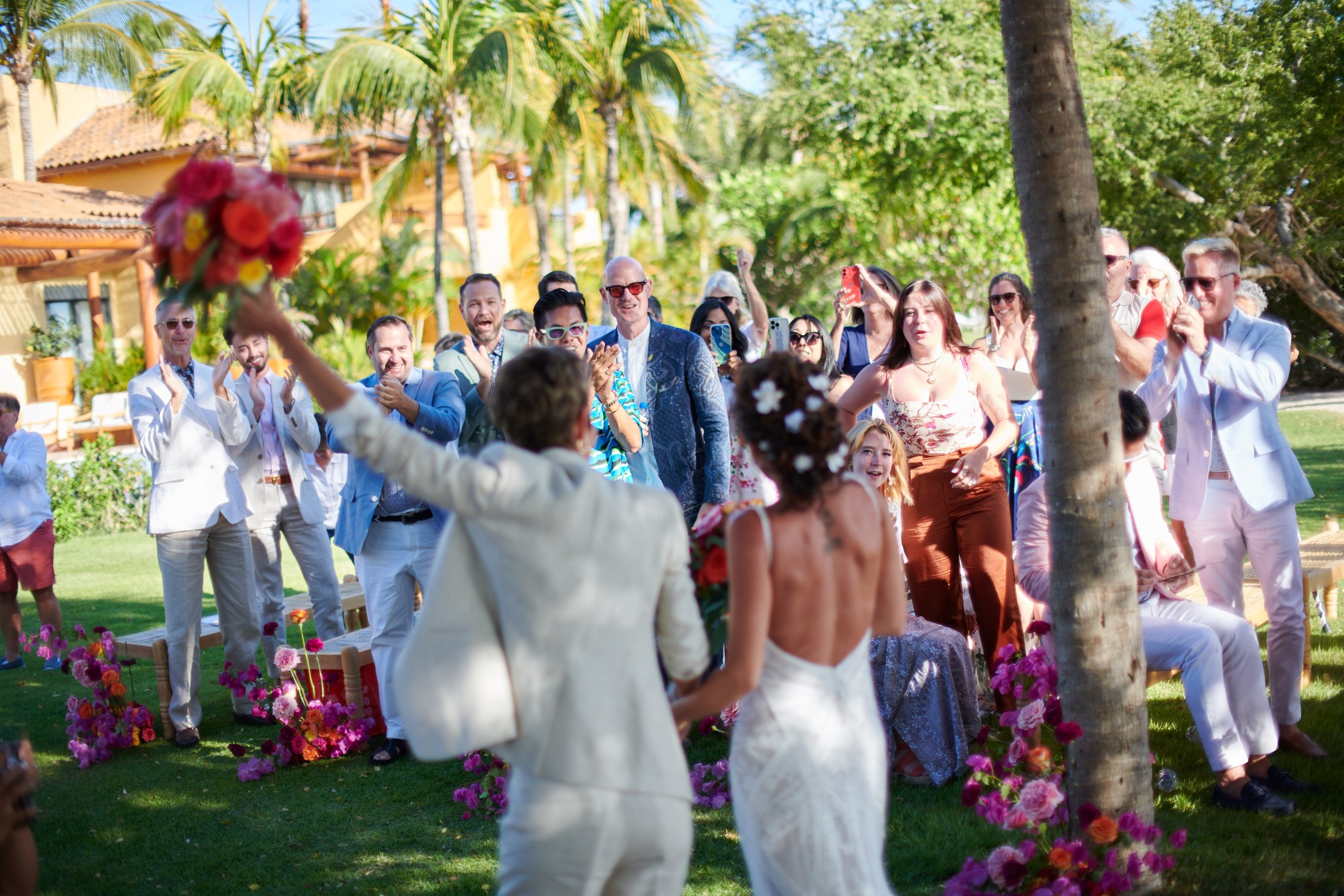 Ceremonia de boda entre mujeres en la playa del St. Regis Punta Mita — Michelle & Marina — foto 108