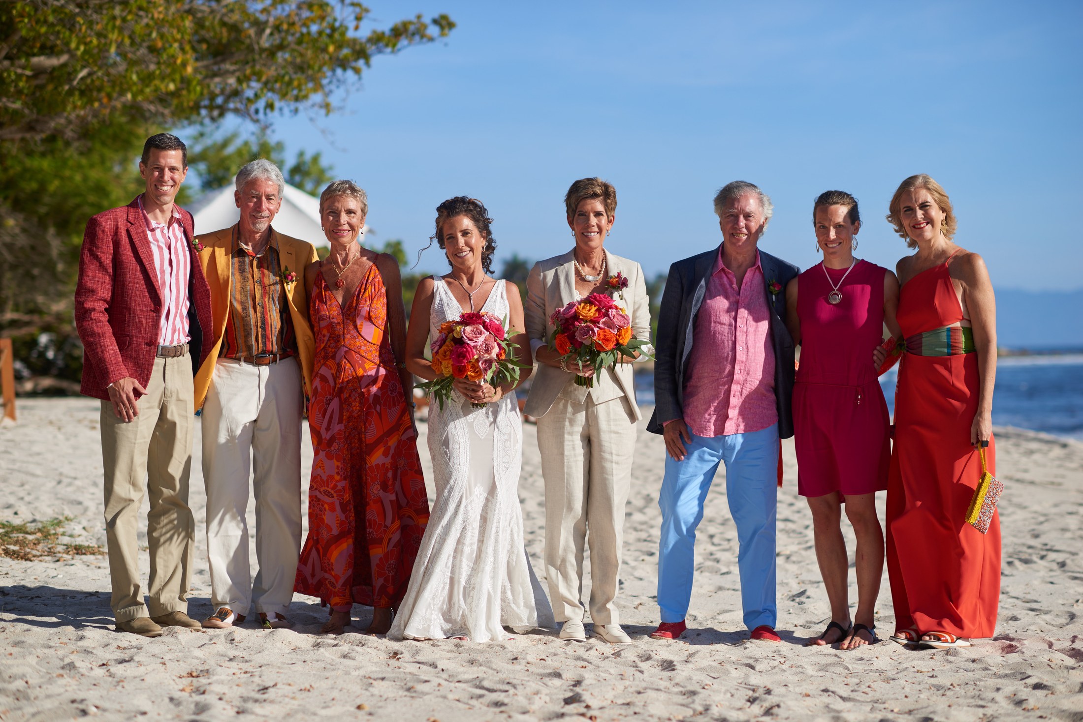 Ceremonia de boda entre mujeres en la playa del St. Regis Punta Mita — Michelle & Marina — foto 111
