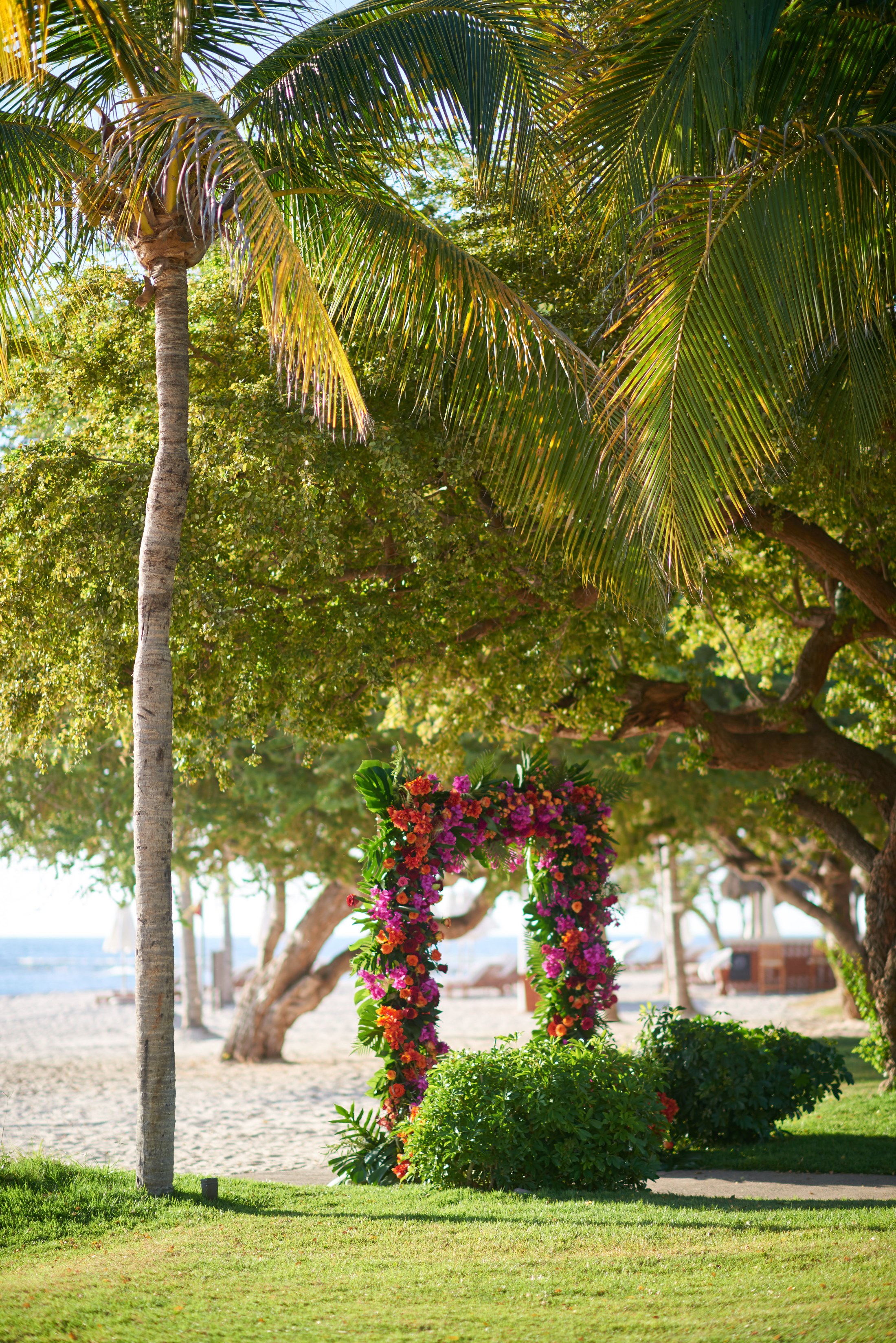 Ceremonia de boda entre mujeres en la playa del St. Regis Punta Mita — Michelle & Marina — foto 163
