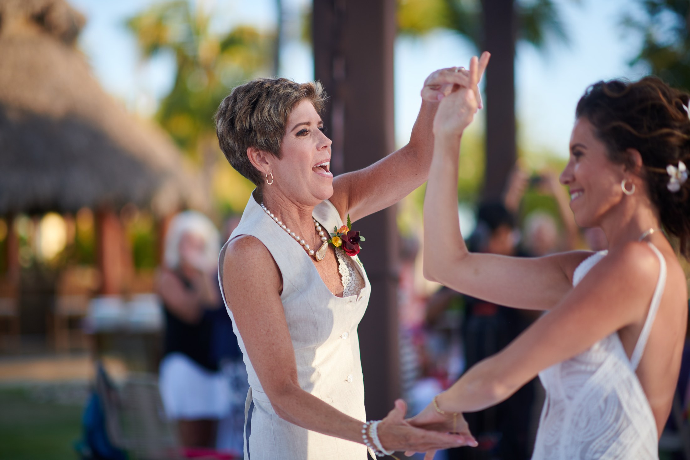 Ceremonia de boda entre mujeres en la playa del St. Regis Punta Mita — Michelle & Marina — foto 185