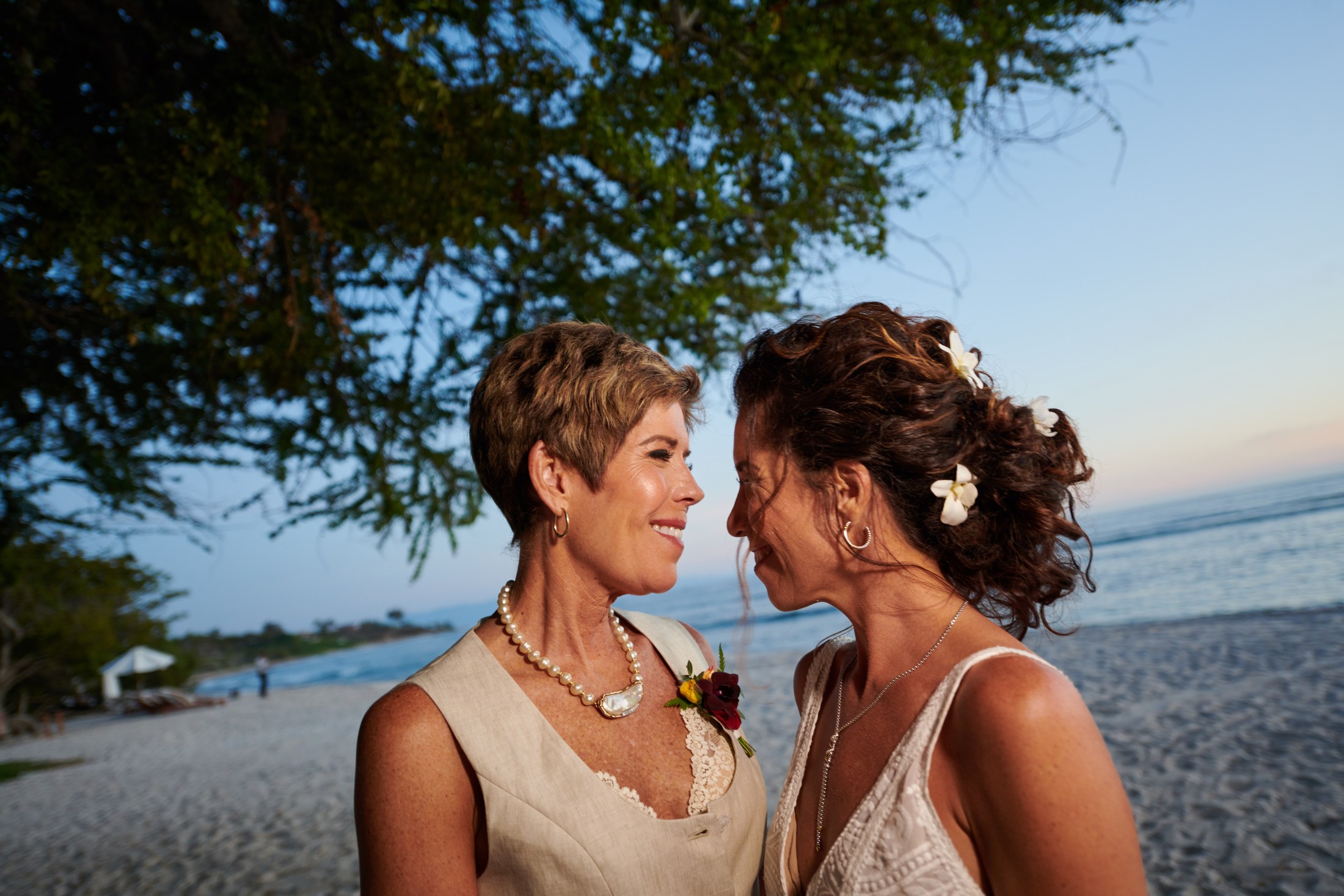 Ceremonia de boda entre mujeres en la playa del St. Regis Punta Mita — Michelle & Marina — foto 213