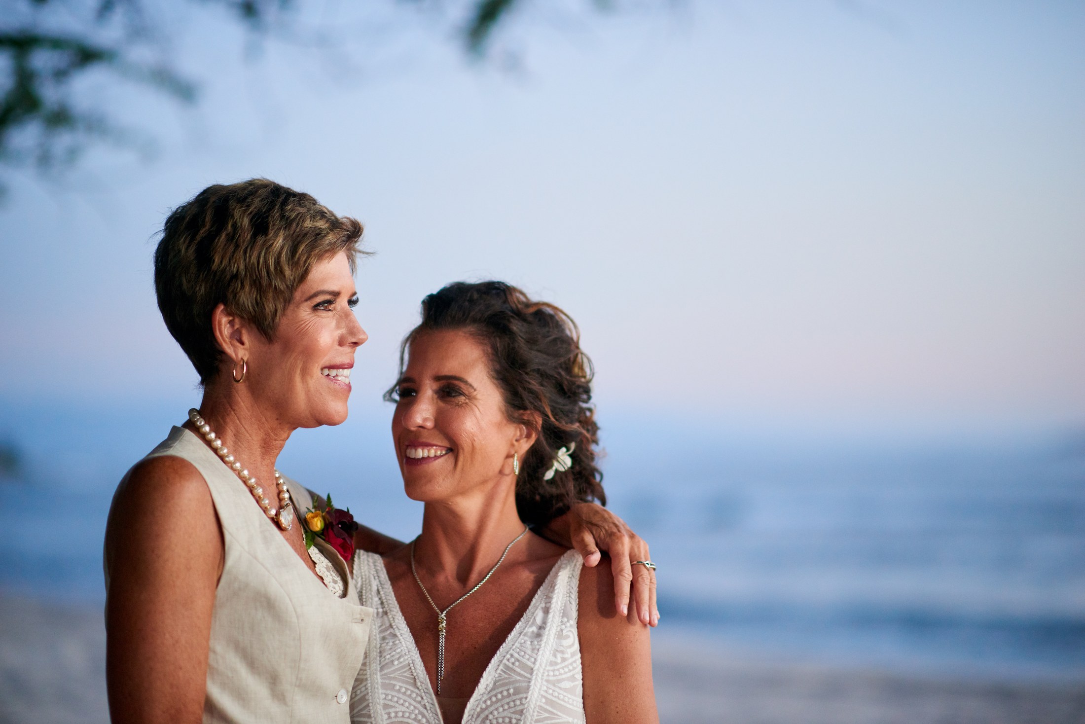 Ceremonia de boda entre mujeres en la playa del St. Regis Punta Mita — Michelle & Marina — foto 220