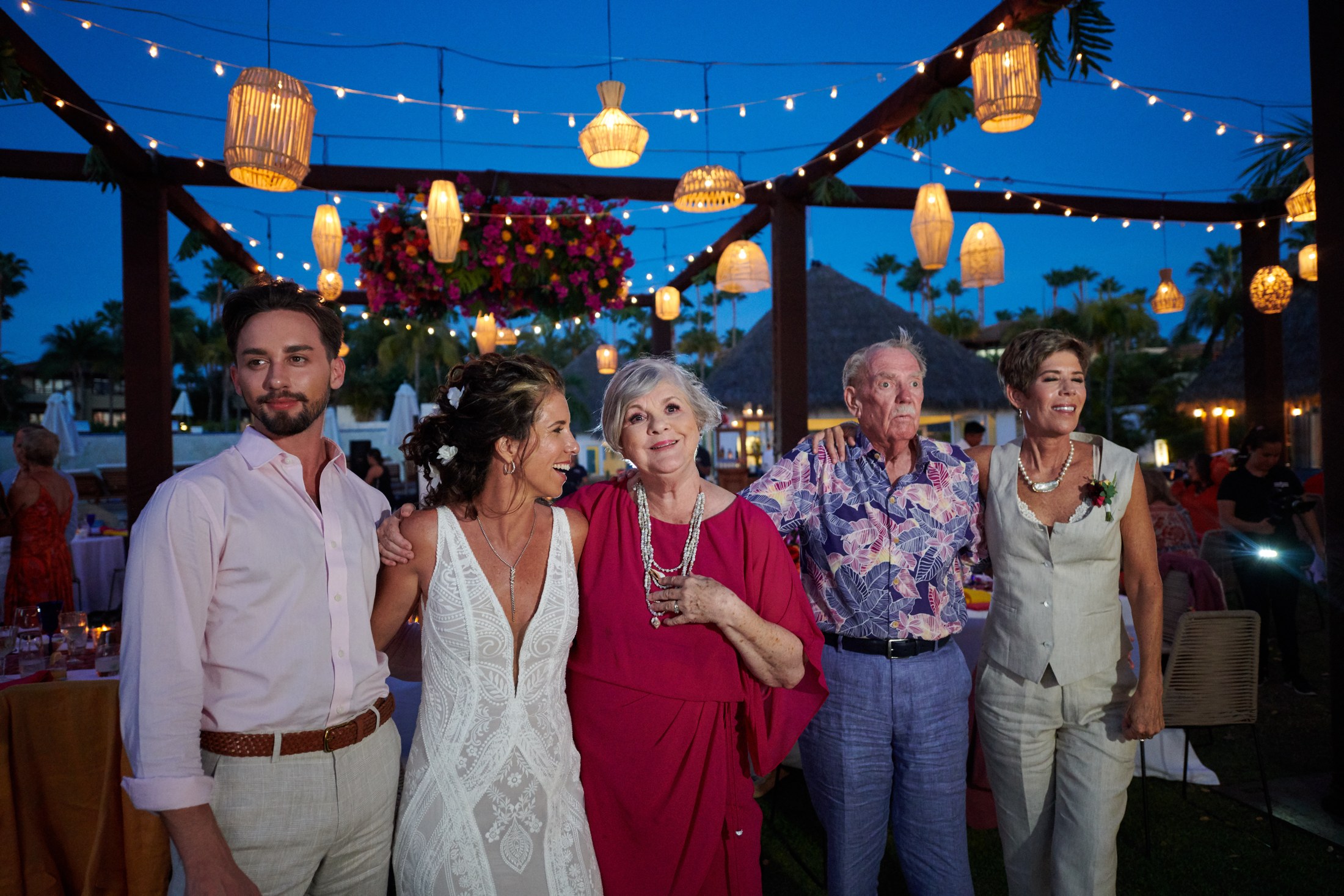 Fiesta de boda LGBTQ+ en el Astor Ballroom, St. Regis Punta Mita — Michelle & Marina — foto 11