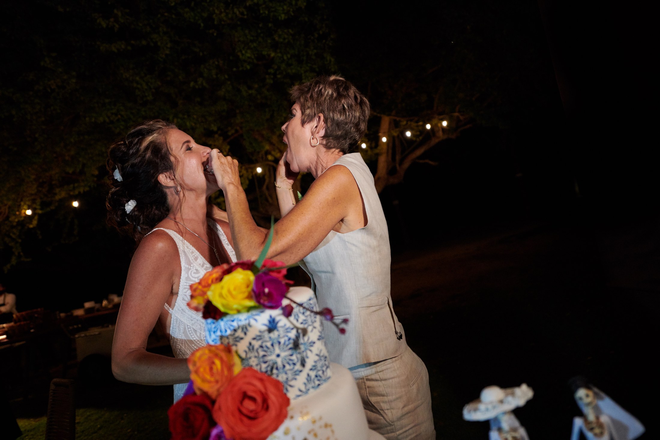 Fiesta de boda LGBTQ+ en el Astor Ballroom, St. Regis Punta Mita — Michelle & Marina — foto 61