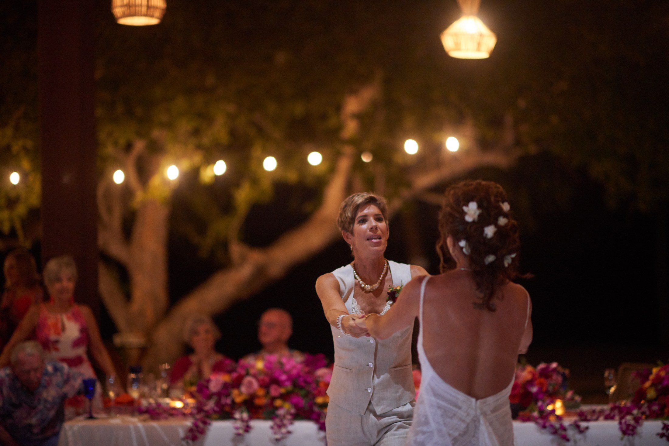 Fiesta de boda LGBTQ+ en el Astor Ballroom, St. Regis Punta Mita — Michelle & Marina — foto 68