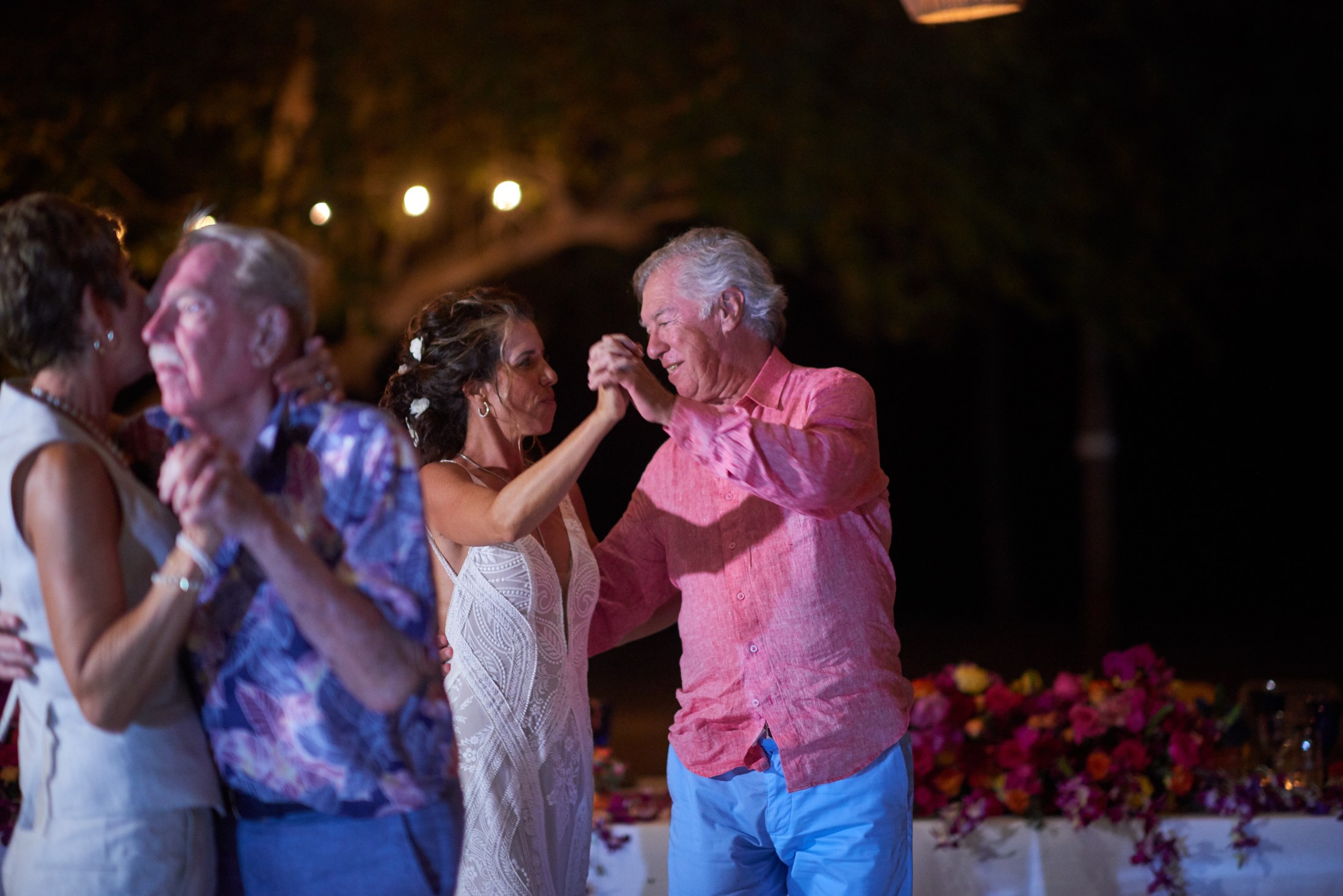 Fiesta de boda LGBTQ+ en el Astor Ballroom, St. Regis Punta Mita — Michelle & Marina — foto 72