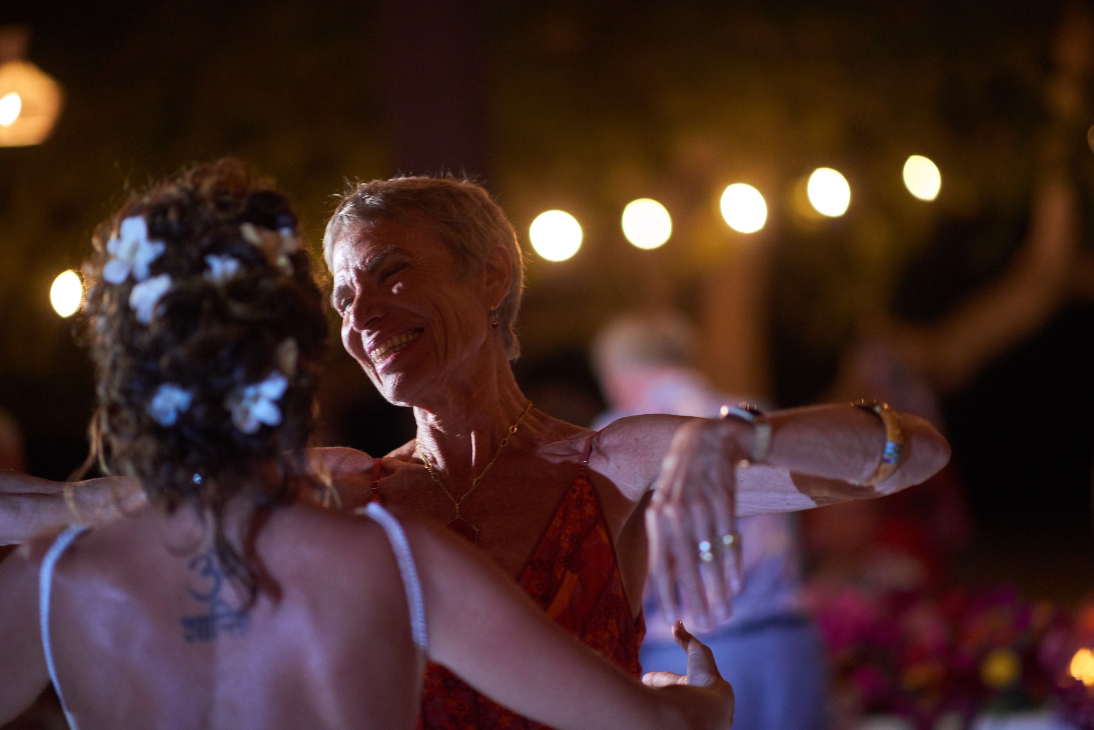 Fiesta de boda LGBTQ+ en el Astor Ballroom, St. Regis Punta Mita — Michelle & Marina — foto 76