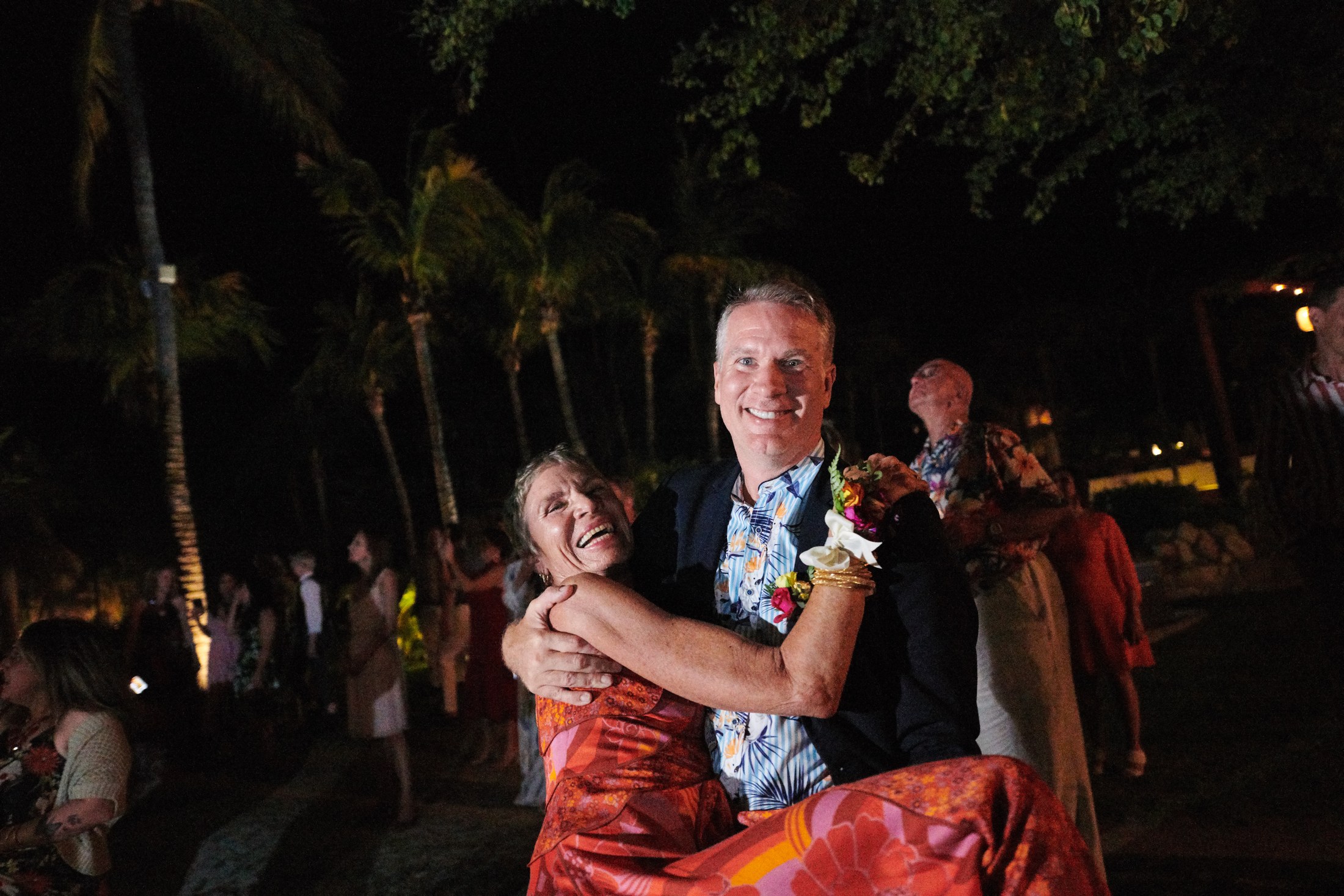 Fiesta de boda LGBTQ+ en el Astor Ballroom, St. Regis Punta Mita — Michelle & Marina — foto 87