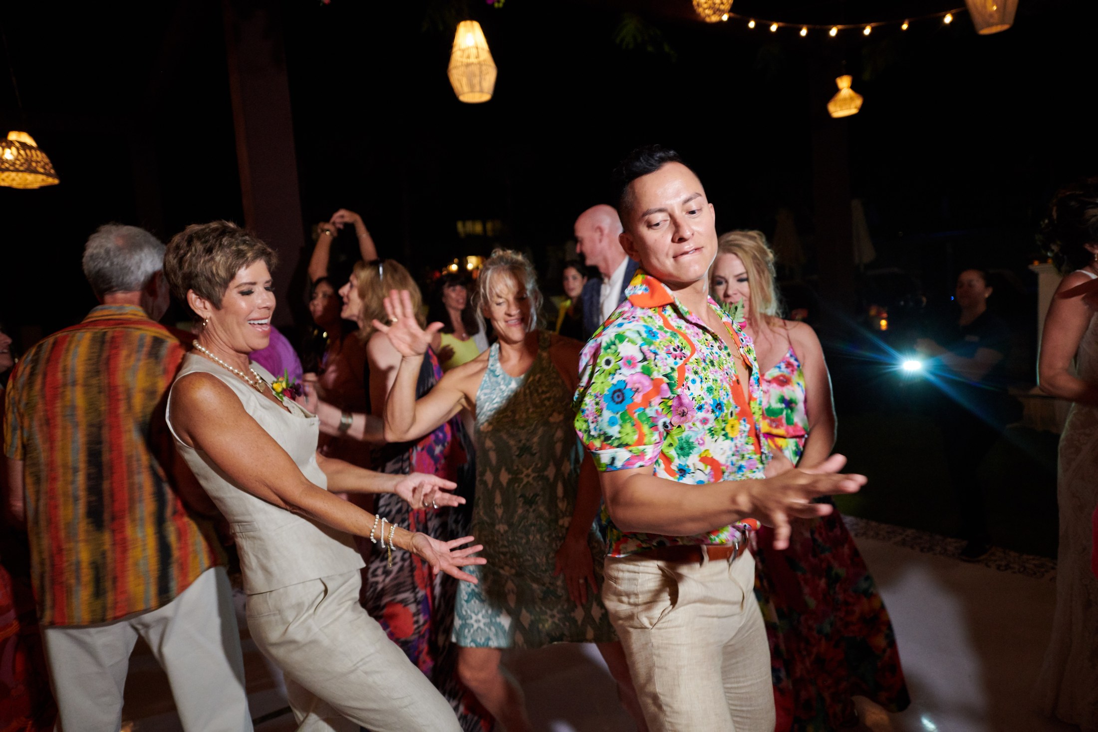 Fiesta de boda LGBTQ+ en el Astor Ballroom, St. Regis Punta Mita — Michelle & Marina — foto 112