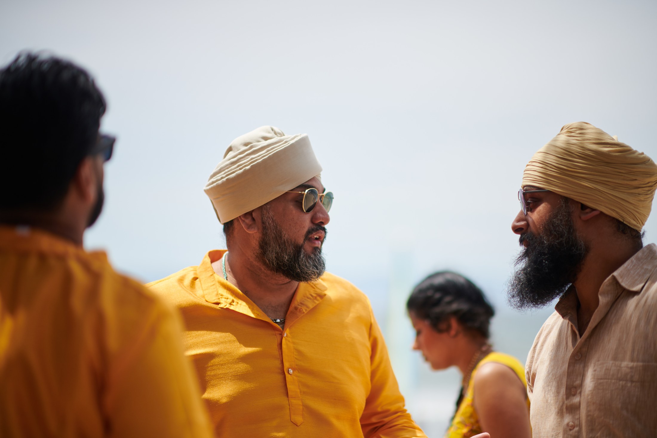 Ceremonia de haldi en la playa, Puerto Vallarta — Raj & Jocelyn — photo 4