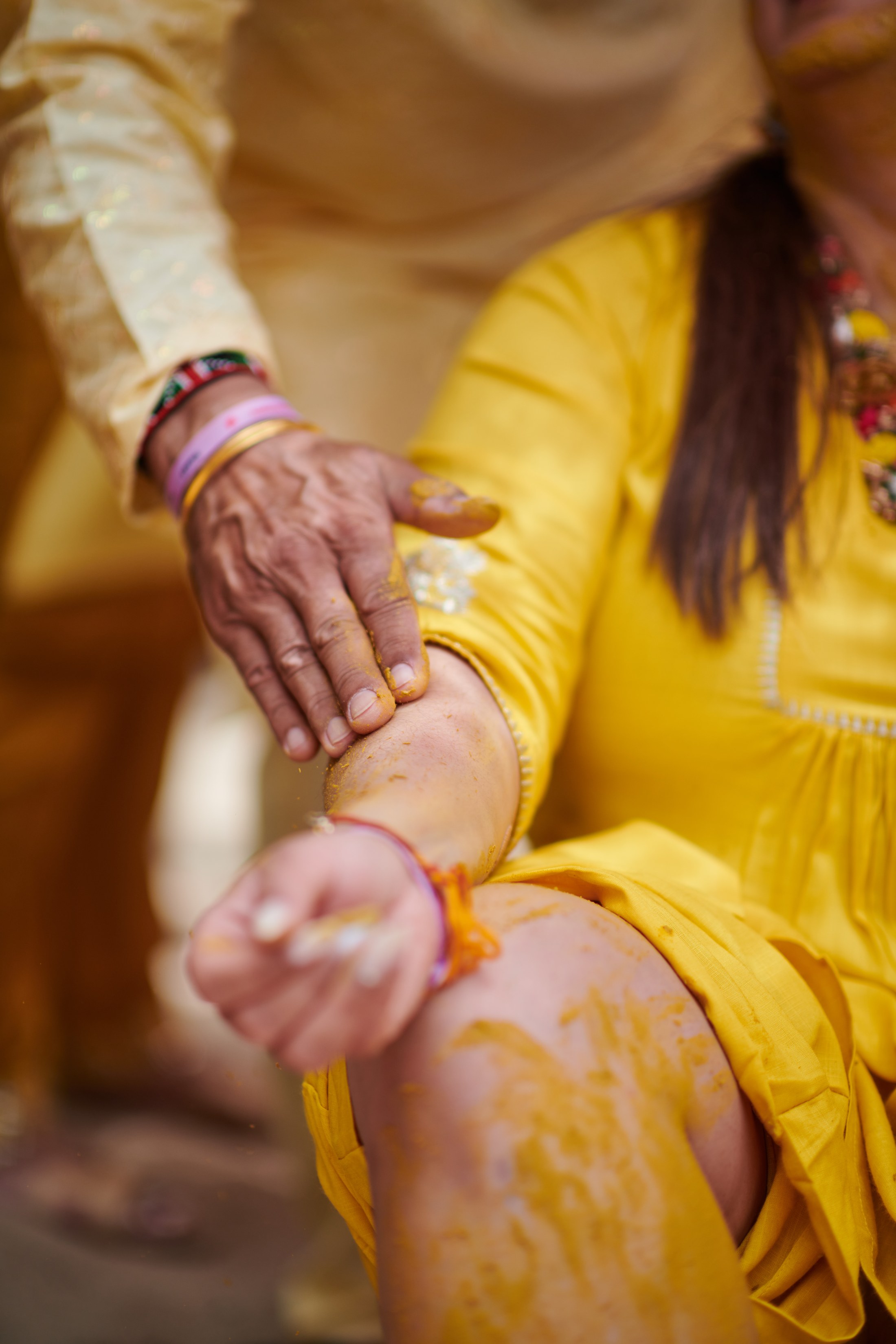 Ceremonia de haldi en la playa, Puerto Vallarta — Raj & Jocelyn — photo 24