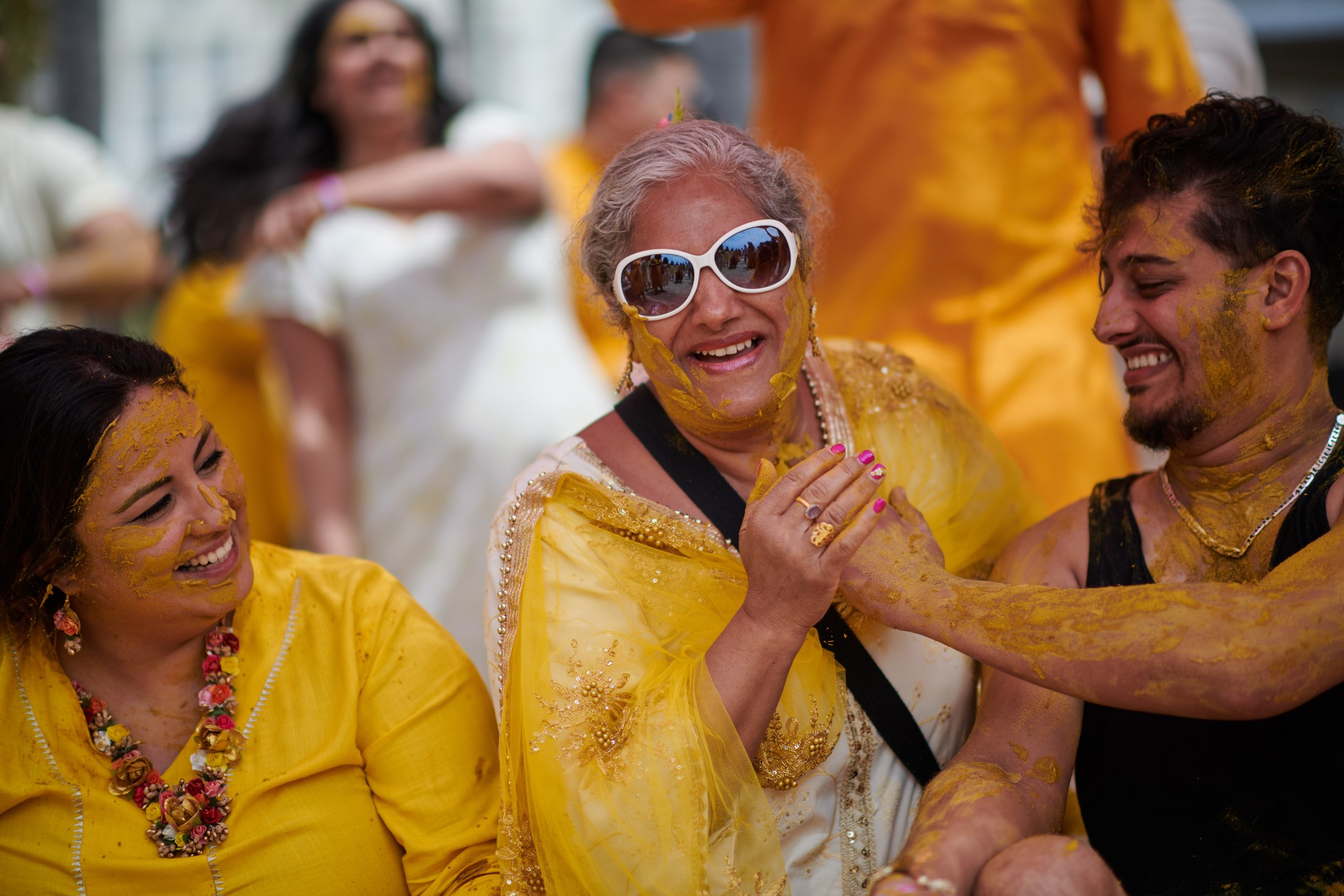 Ceremonia de haldi en la playa, Puerto Vallarta — Raj & Jocelyn — photo 41