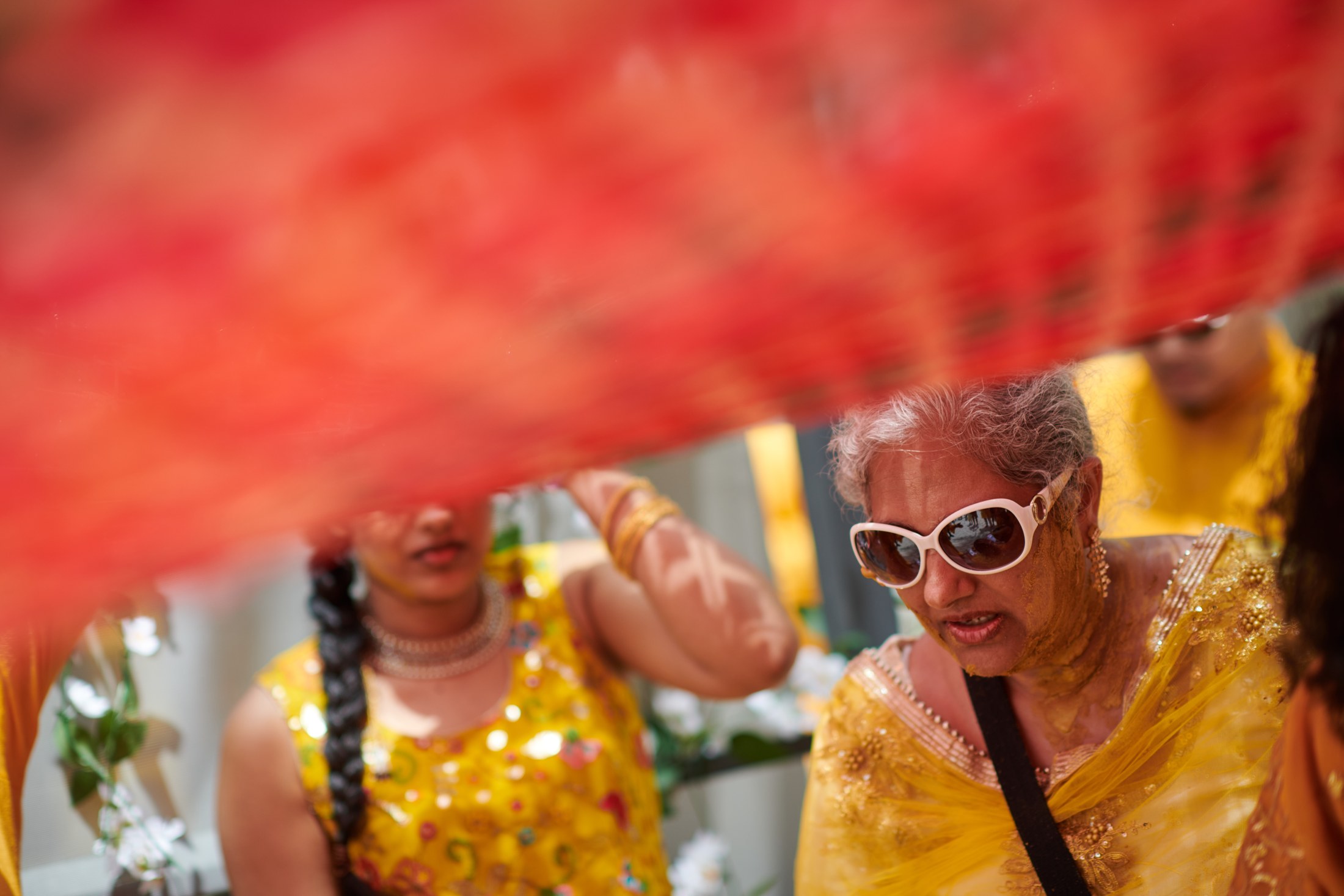 Ceremonia de haldi en la playa, Puerto Vallarta — Raj & Jocelyn — photo 52