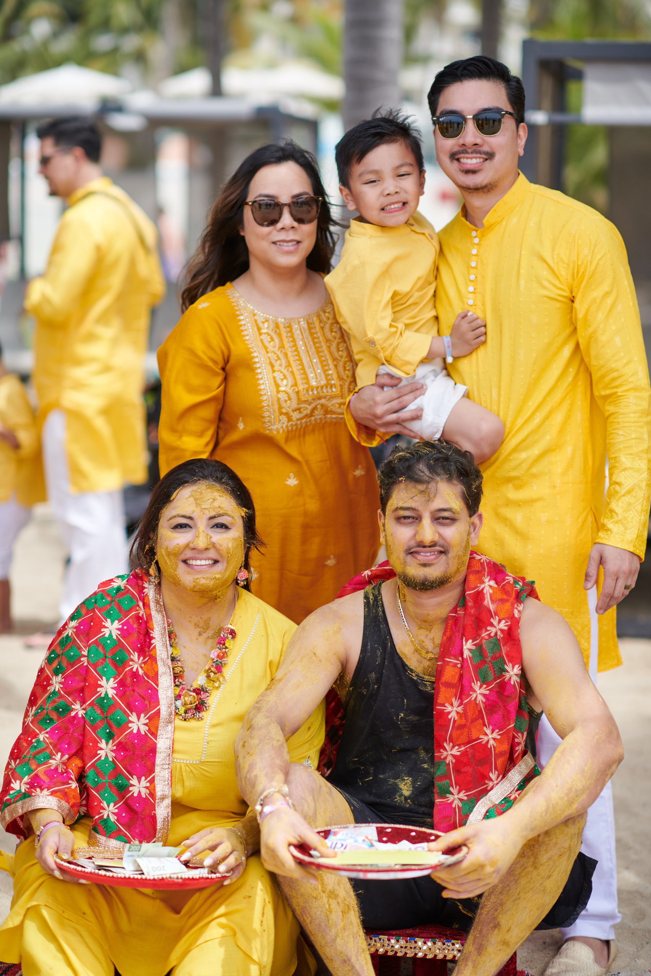 Ceremonia de haldi en la playa, Puerto Vallarta — Raj & Jocelyn — photo 56
