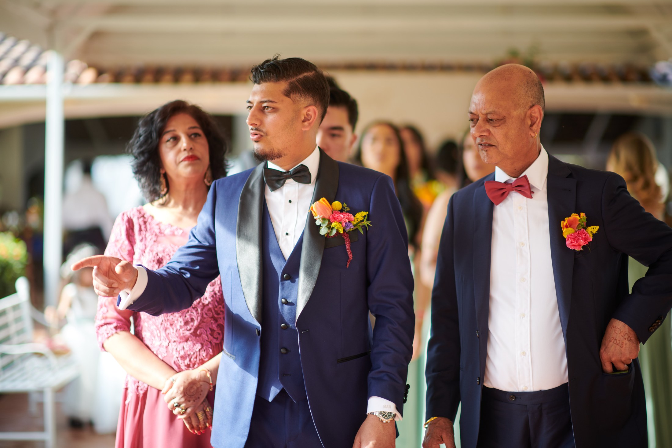 Boda india y mexicana en la destilería de agave Finca 18, Las Juntas, Puerto Vallarta — Raj & Jocelyn — photo 17