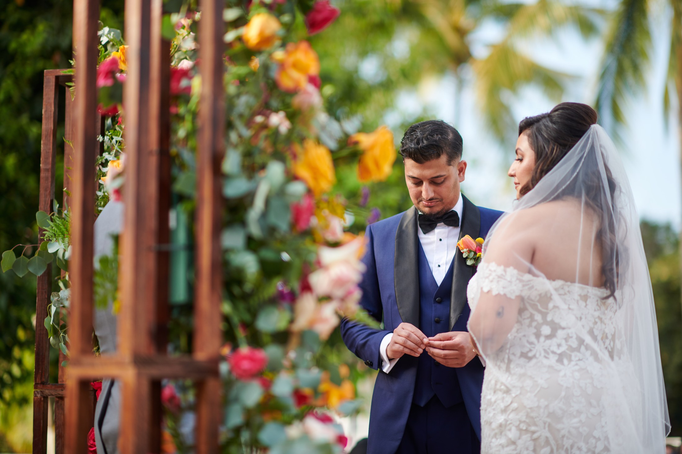 Boda india y mexicana en la destilería de agave Finca 18, Las Juntas, Puerto Vallarta — Raj & Jocelyn — photo 39