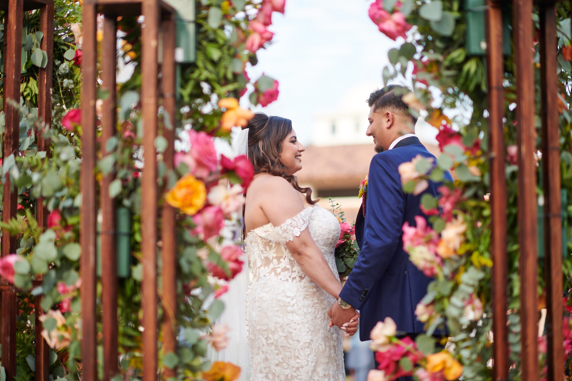 Boda india y mexicana en la destilería de agave Finca 18, Las Juntas, Puerto Vallarta — Raj & Jocelyn — photo 59